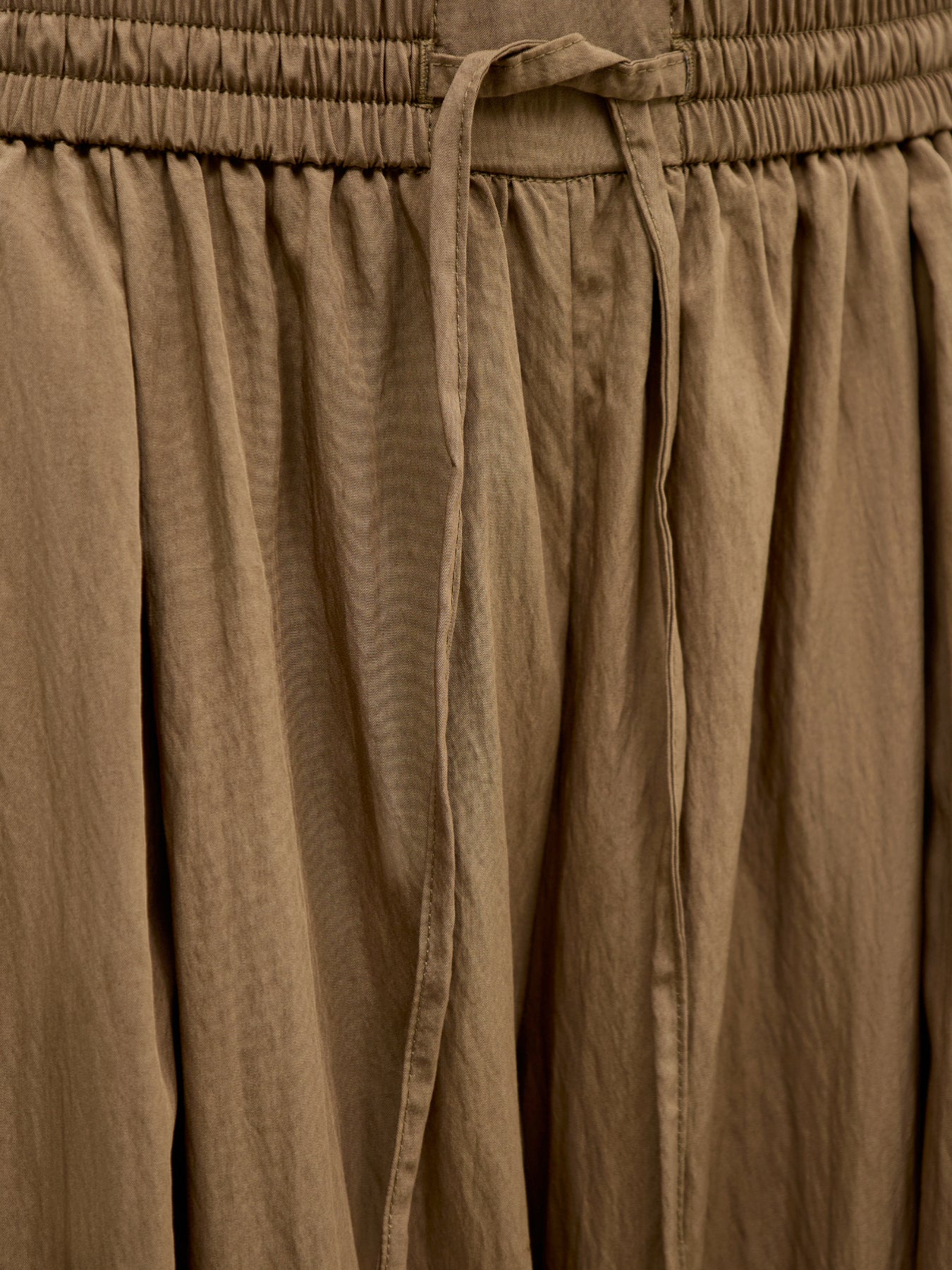 Nita Pleated Balloon Trousers Brown - Image 3
