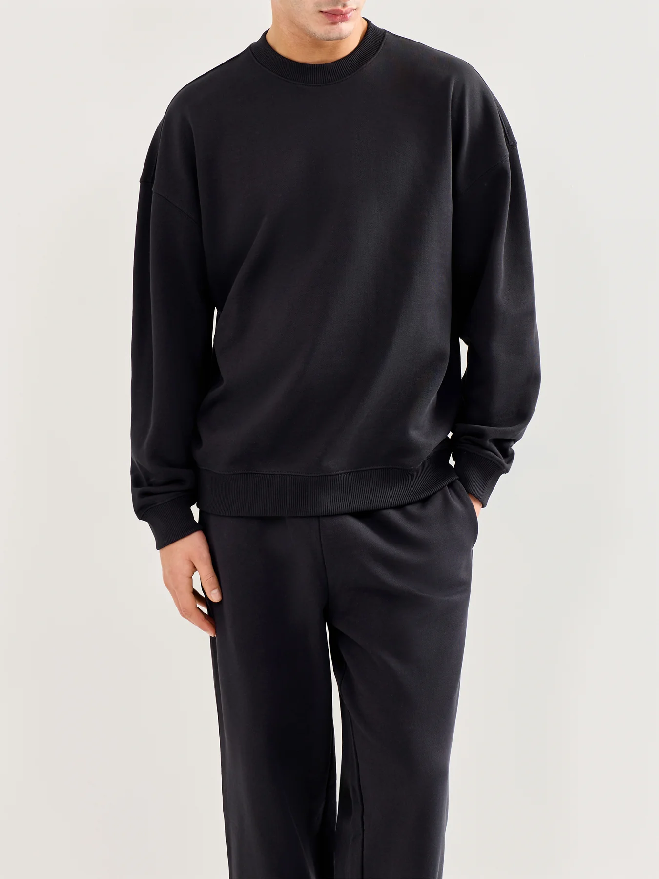 Lucas Oversized Long Sleeve Sweatshirt Black - Image 4