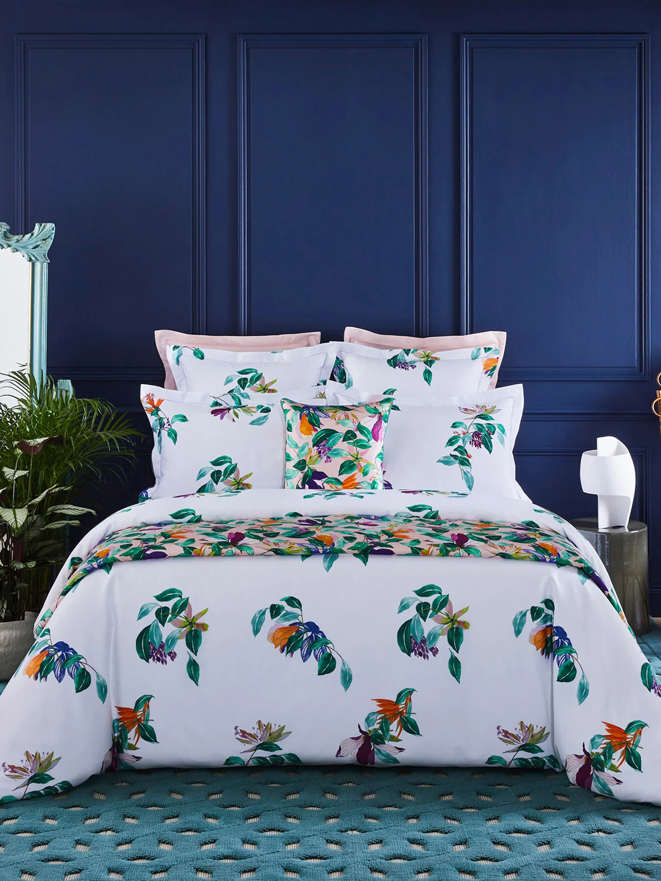 Parfum Duvet Cover - Image 2