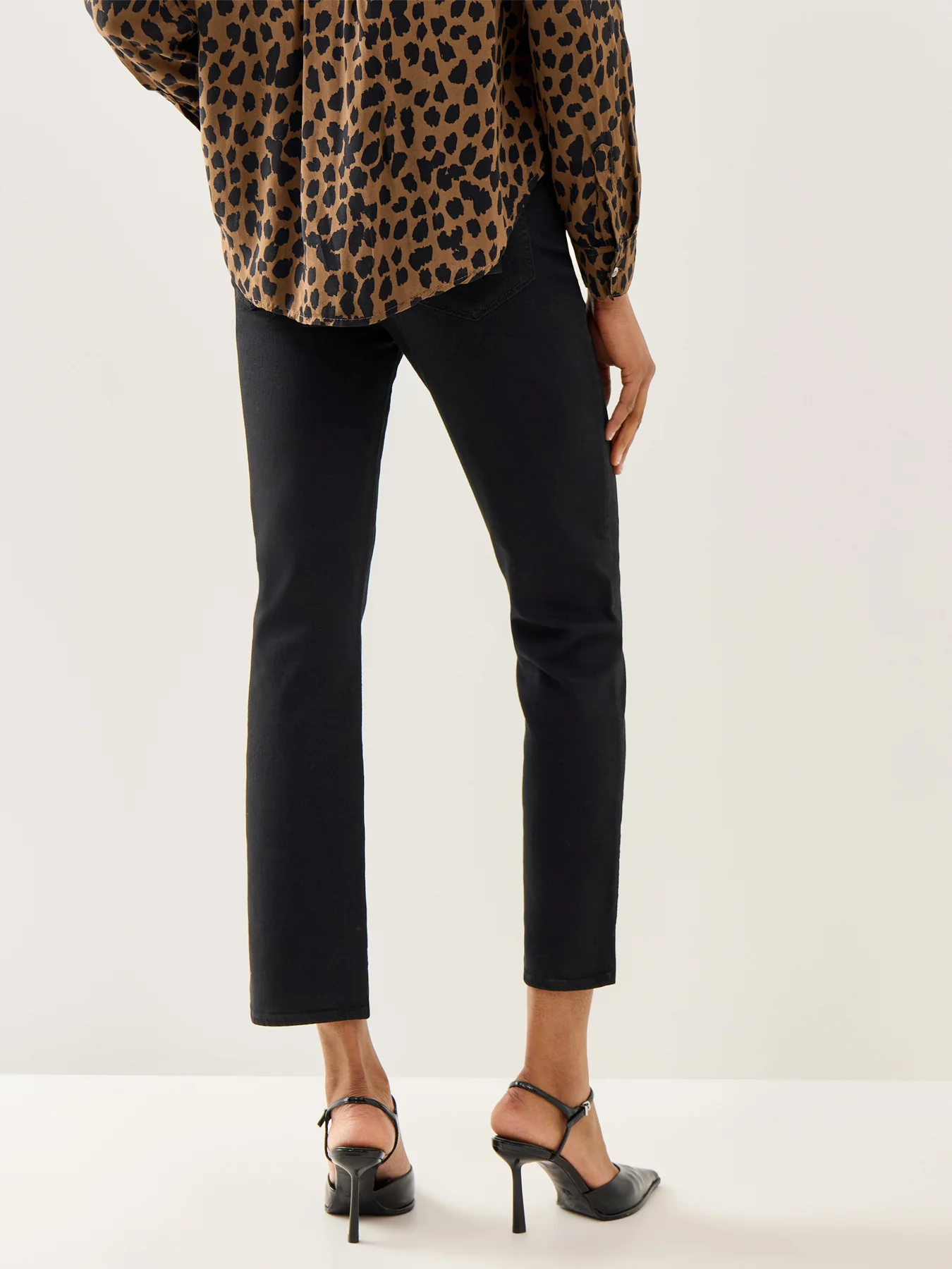 Cindy Clean Hem Jeans Black Shadow - Image 5