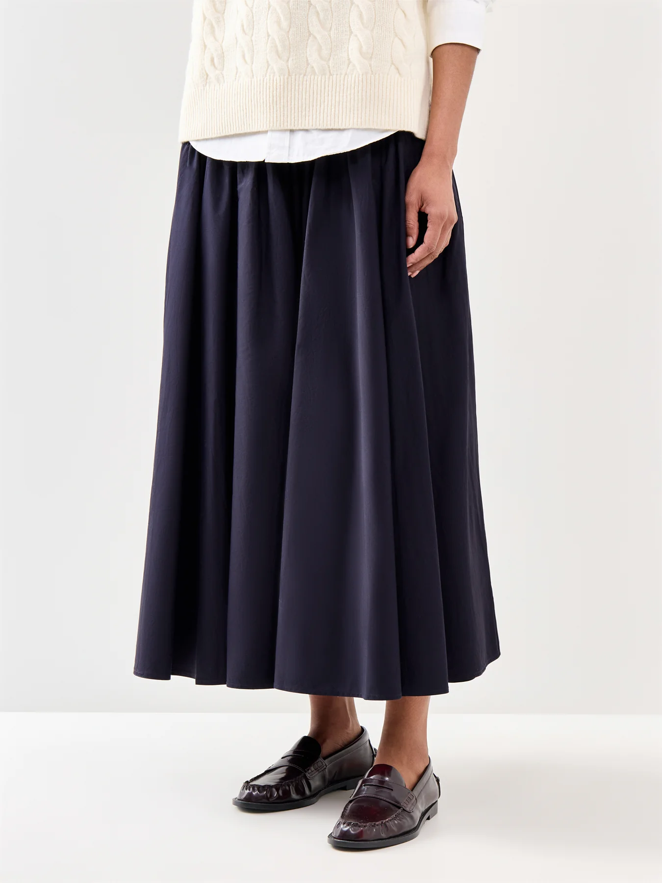 Midi A-Line Skirt Black - Image 4