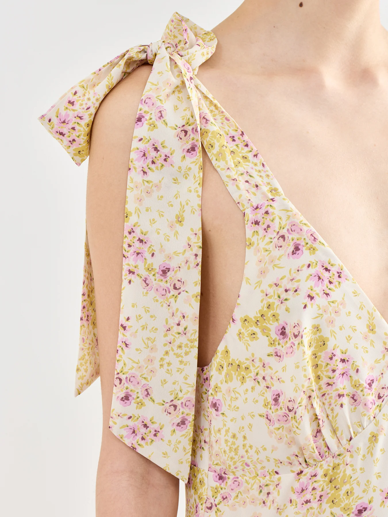 Fiore Ruffle Midaxi Dress Floral - Image 3