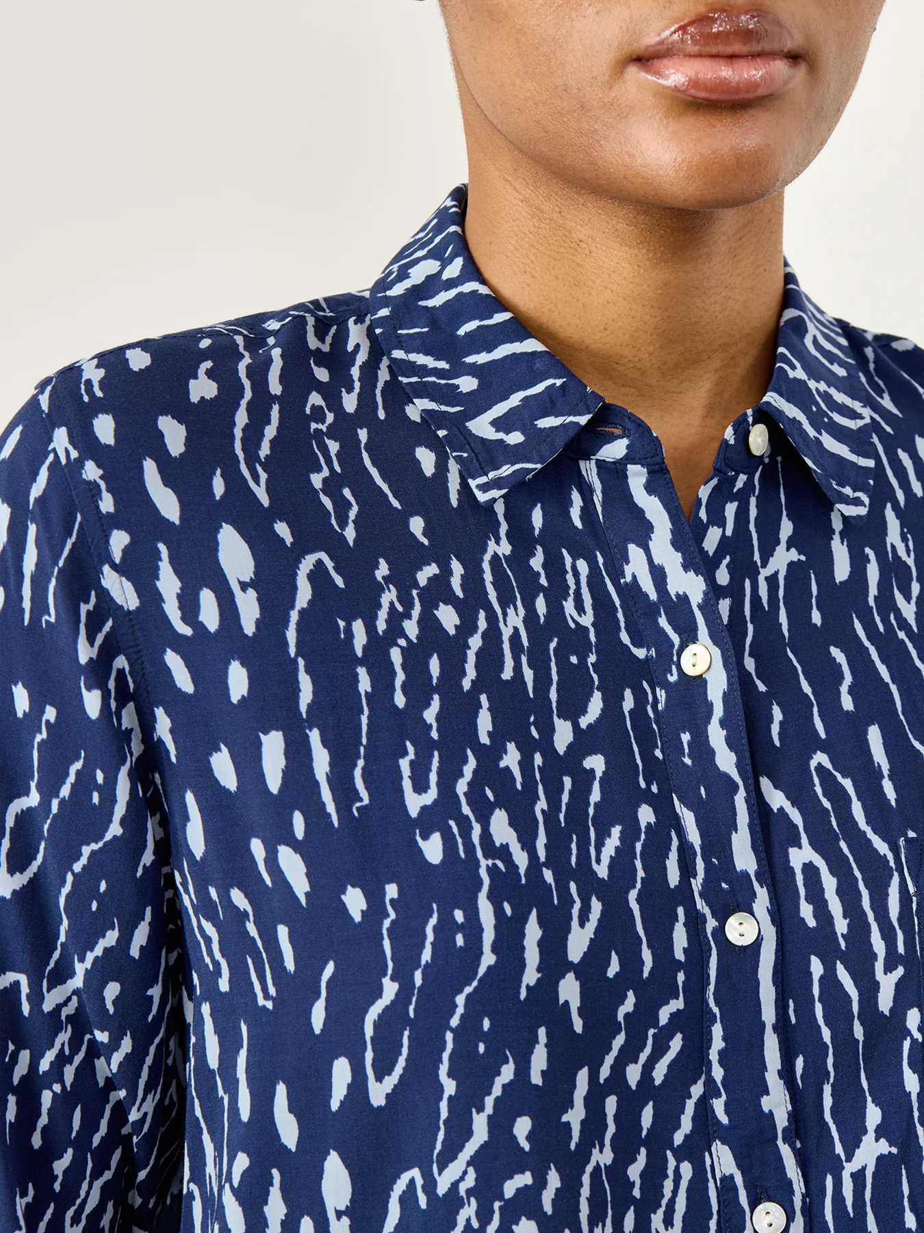 Josephine Shirt Navy - Image 3