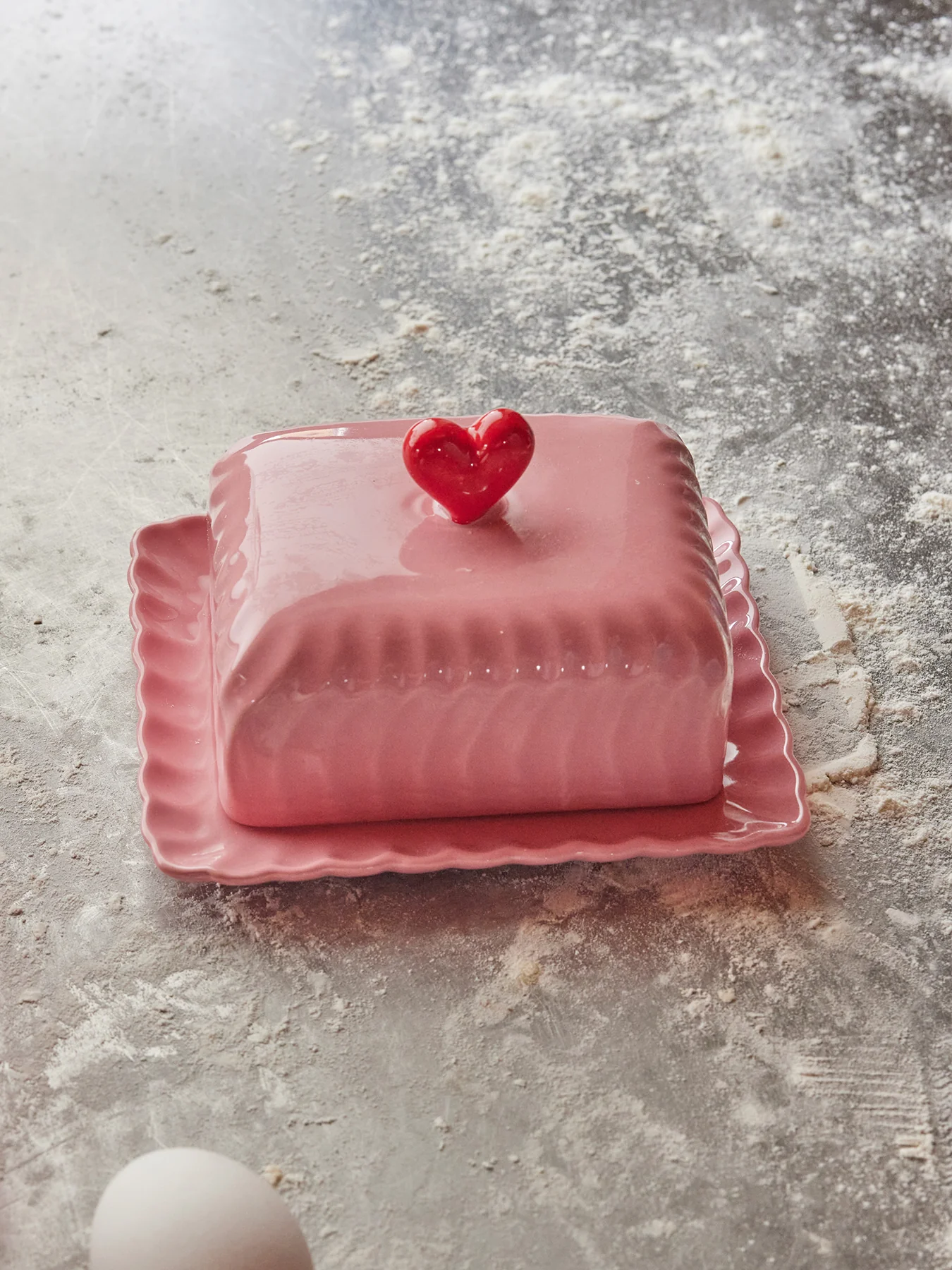 Ceramic Butter Dish with Red Heart Pink - Image 3