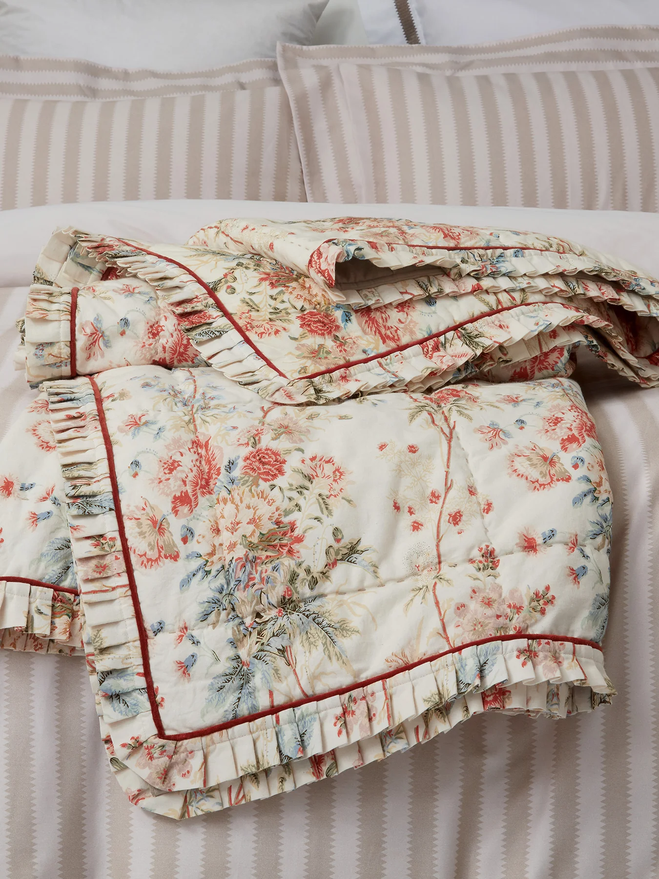 Lakeland Paradis Statement Throw Collection - Image 2