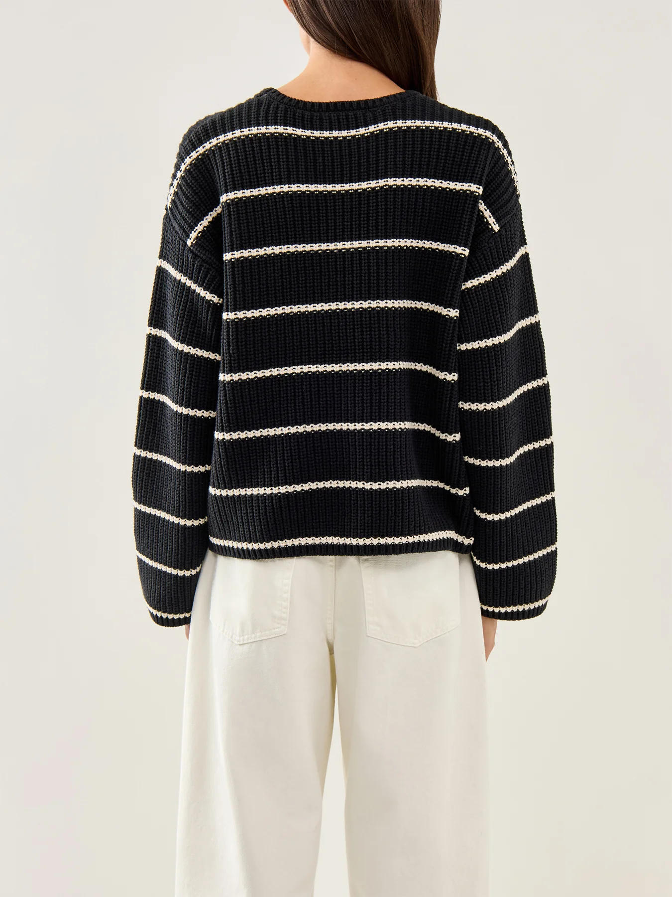 Selma Sus Knit O Neck Black Birch - Image 5