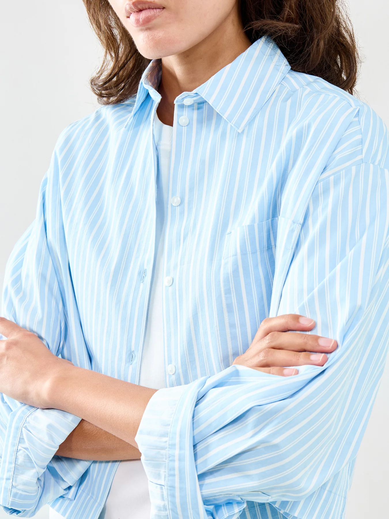 Cropped Boxy Shirt Blue - Image 3