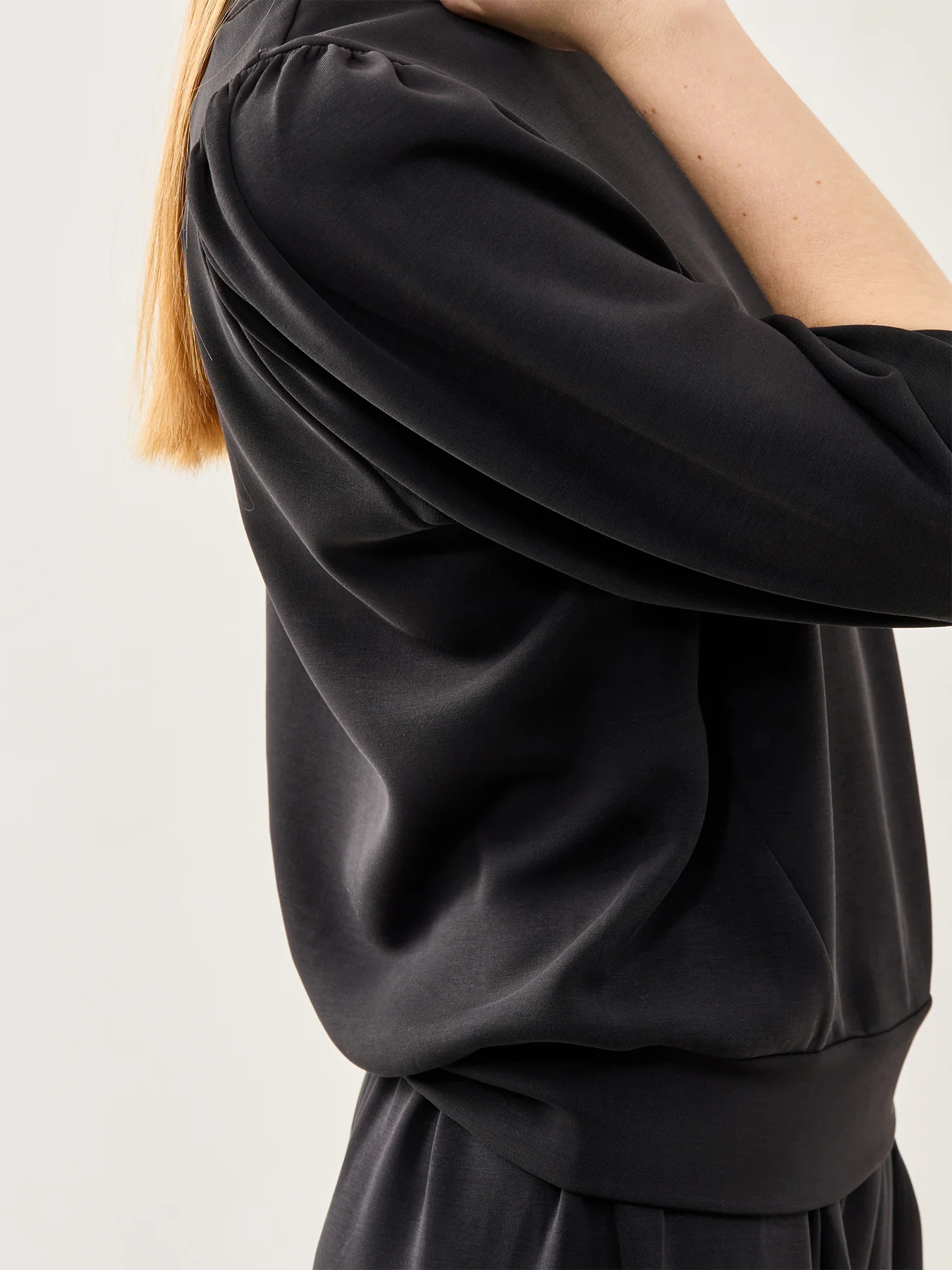 Tenny Three-Quarter Sleeve Sweat Top Black - Image 3