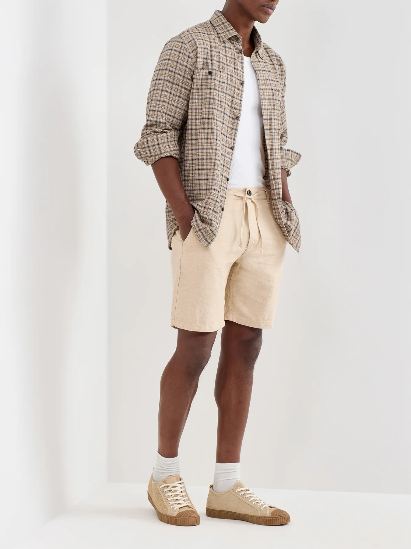 Brody Linen Blend Shorts Beige - Image 2