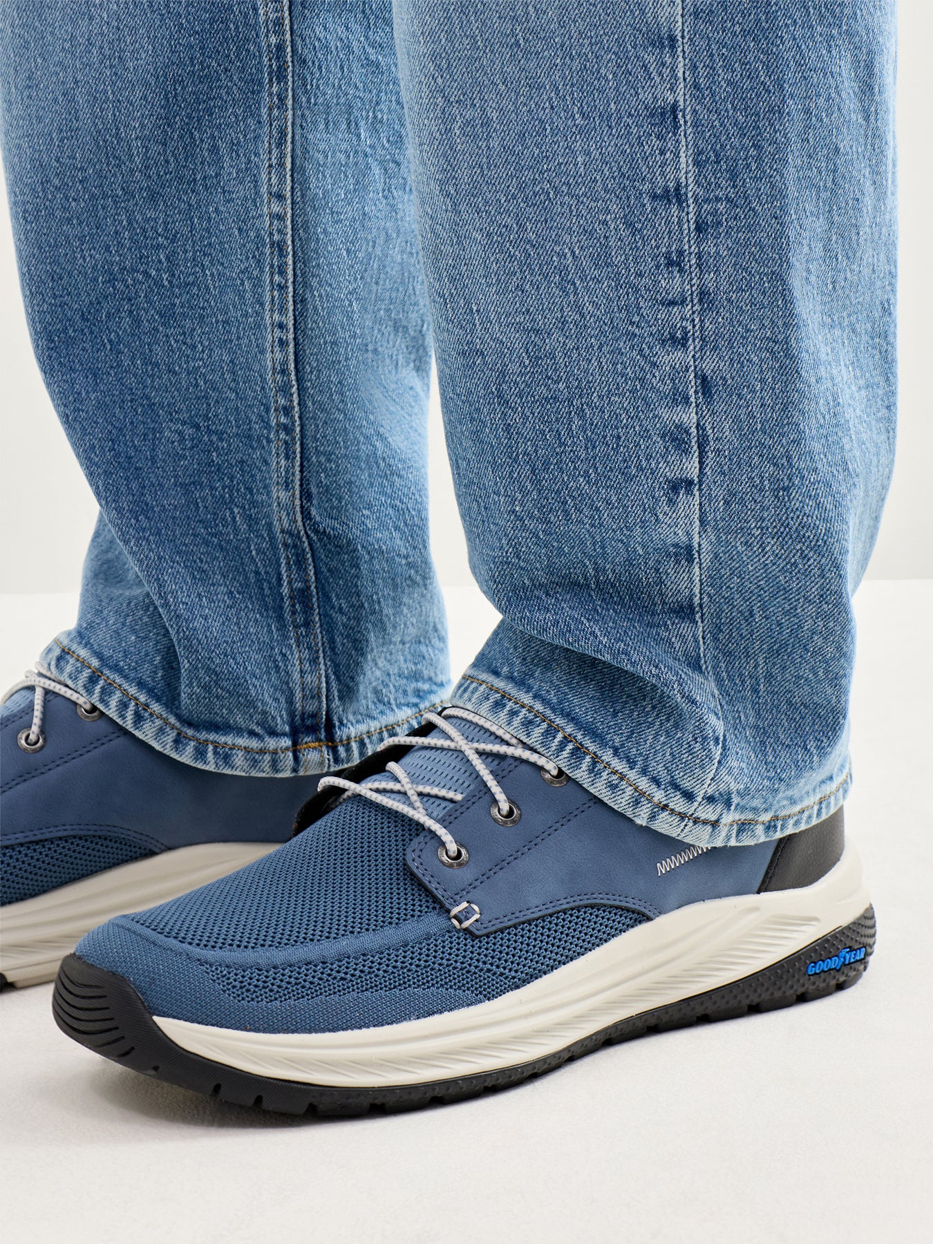 Meroe Alden Trainers Blue - Image 2