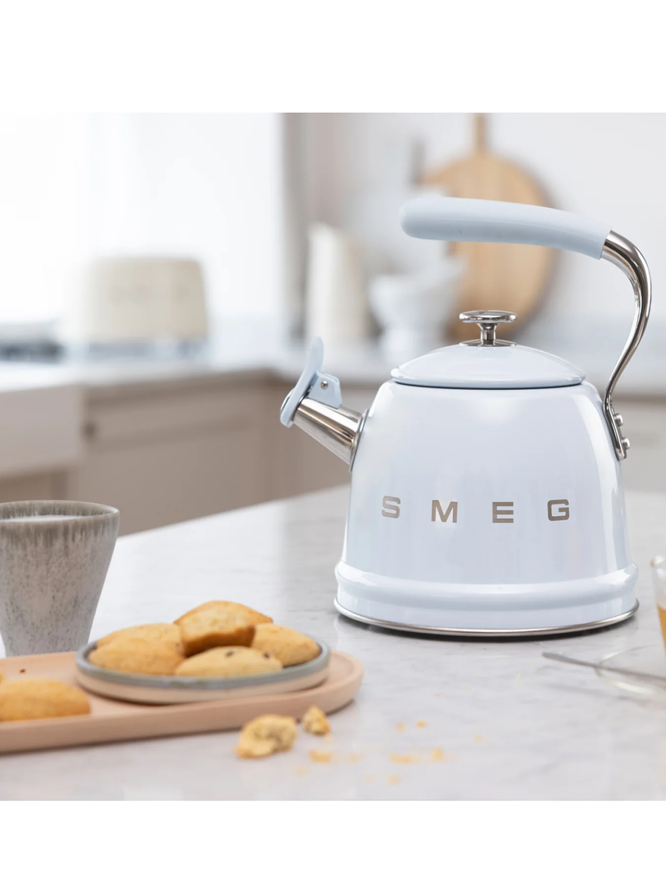 Whistling Kettle in Pastel Blue - Image 2