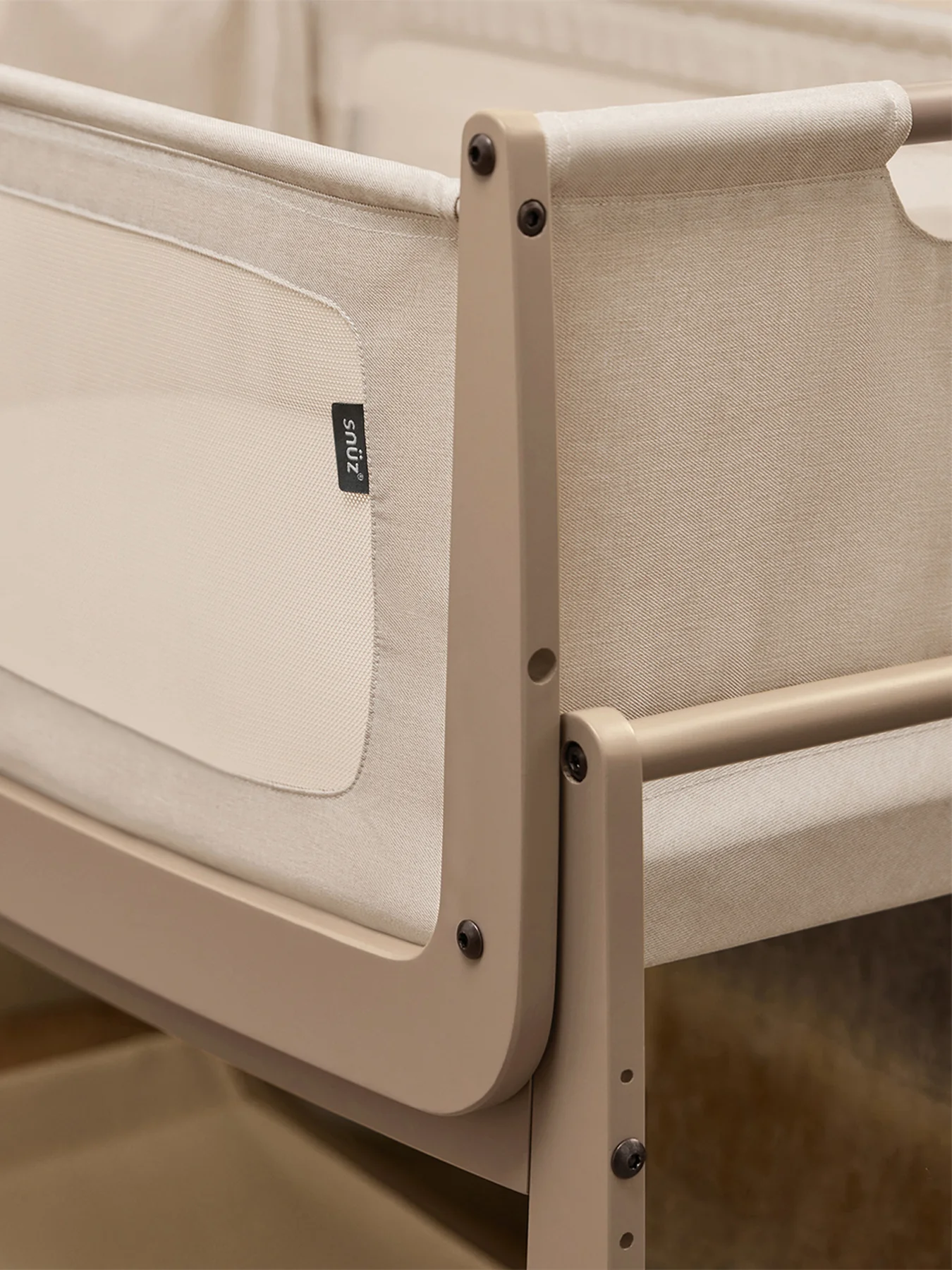SnuzPod 5 Bedside Crib White - Image 7