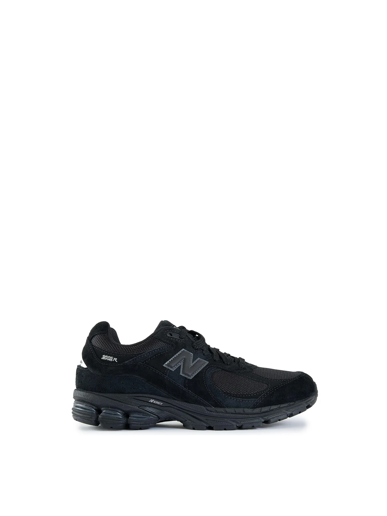 2002R Trainers Black
