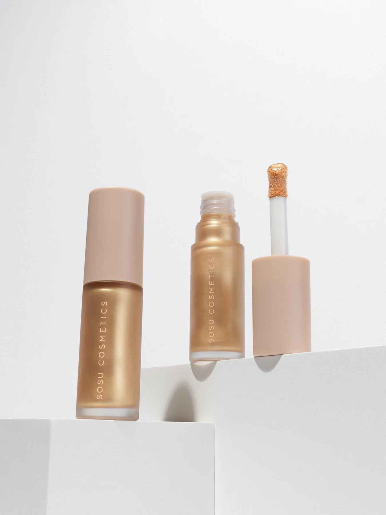 Liquid Complexion Highlight Glow 9ml - Image 7