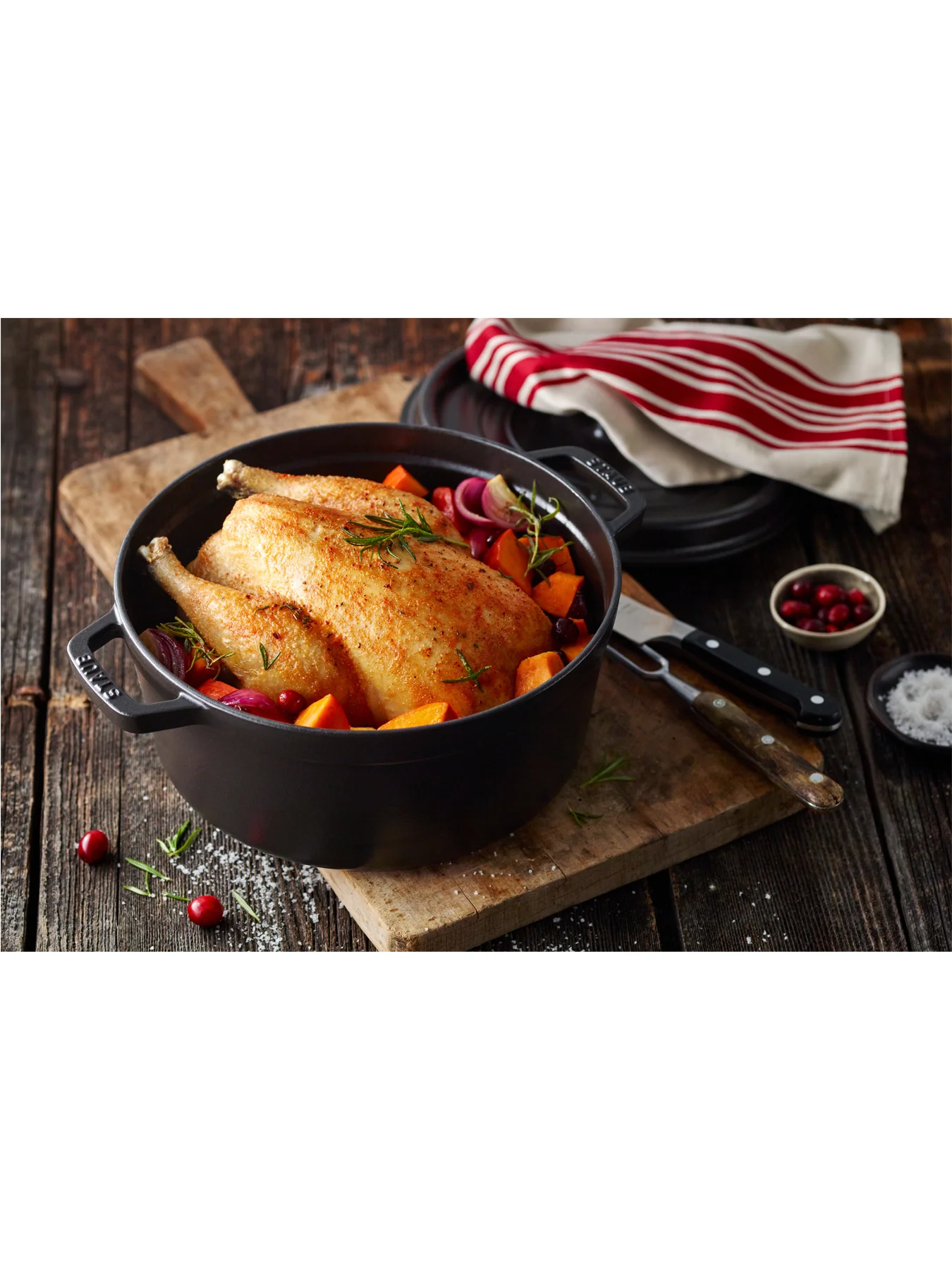 Round Cast Iron Cocotte 24cm - Image 4