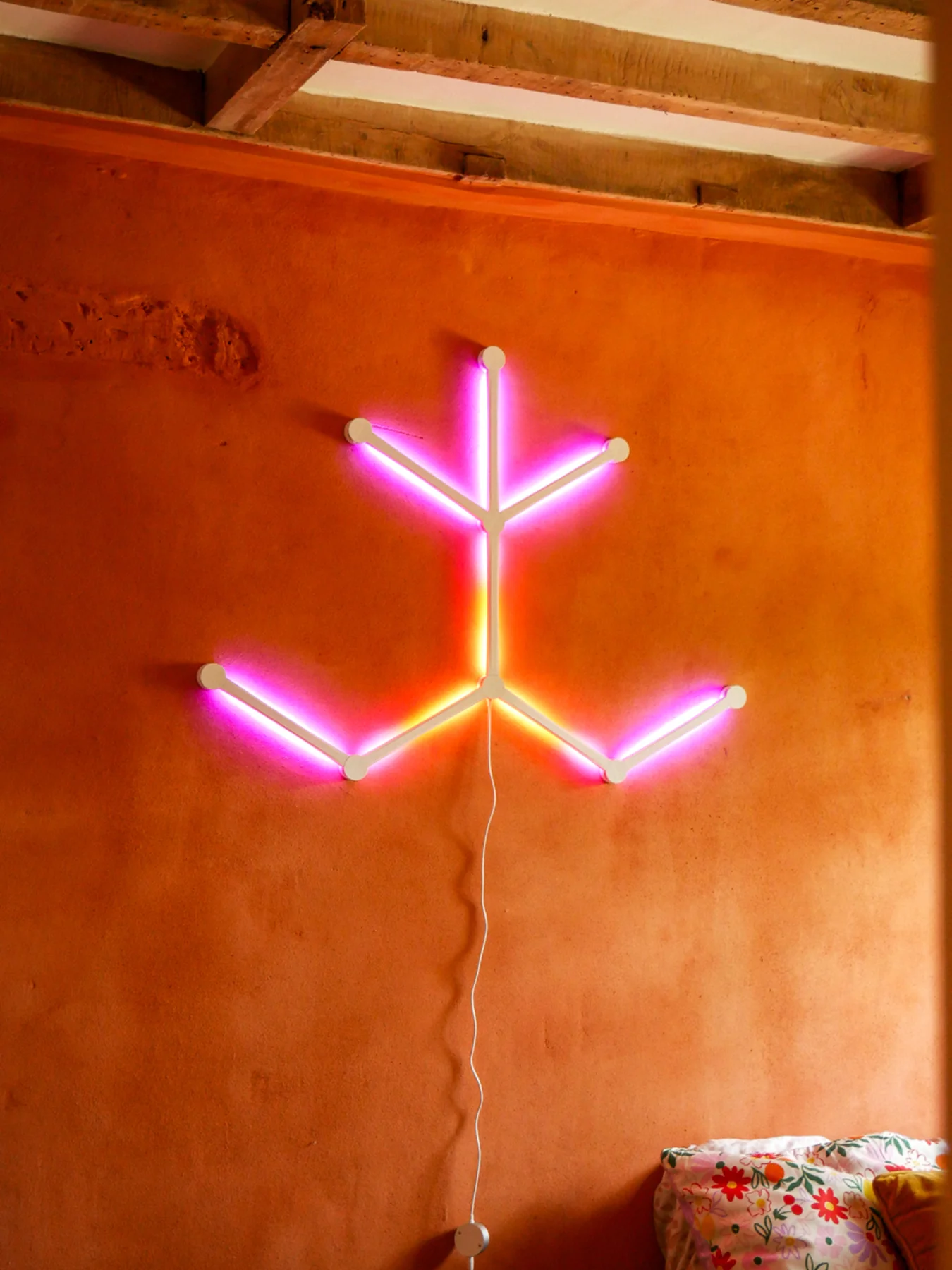 NEOSTIX LED Wall Light White - Image 3