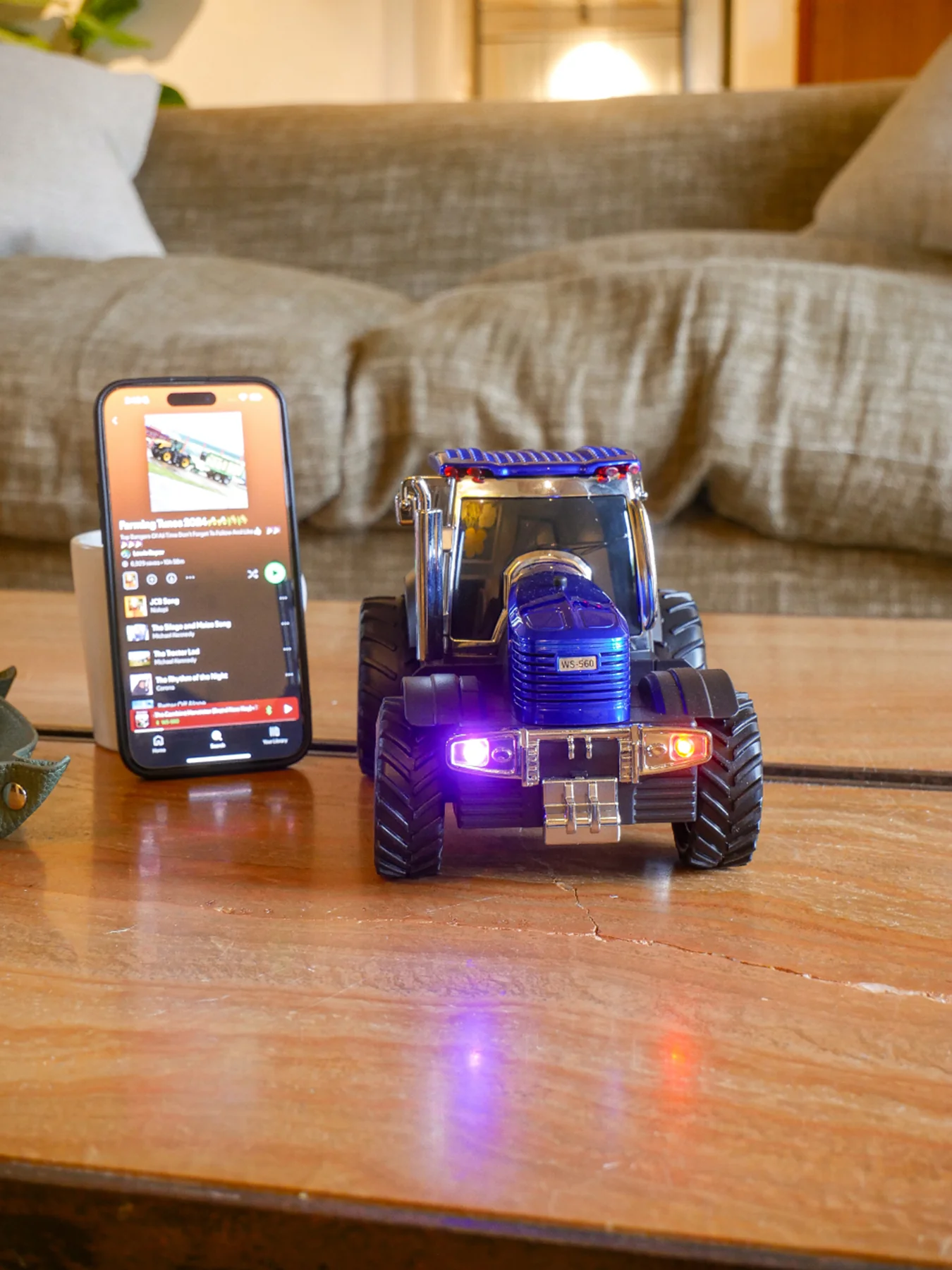 Tracktor Bluetooth Speaker Blue - Image 2