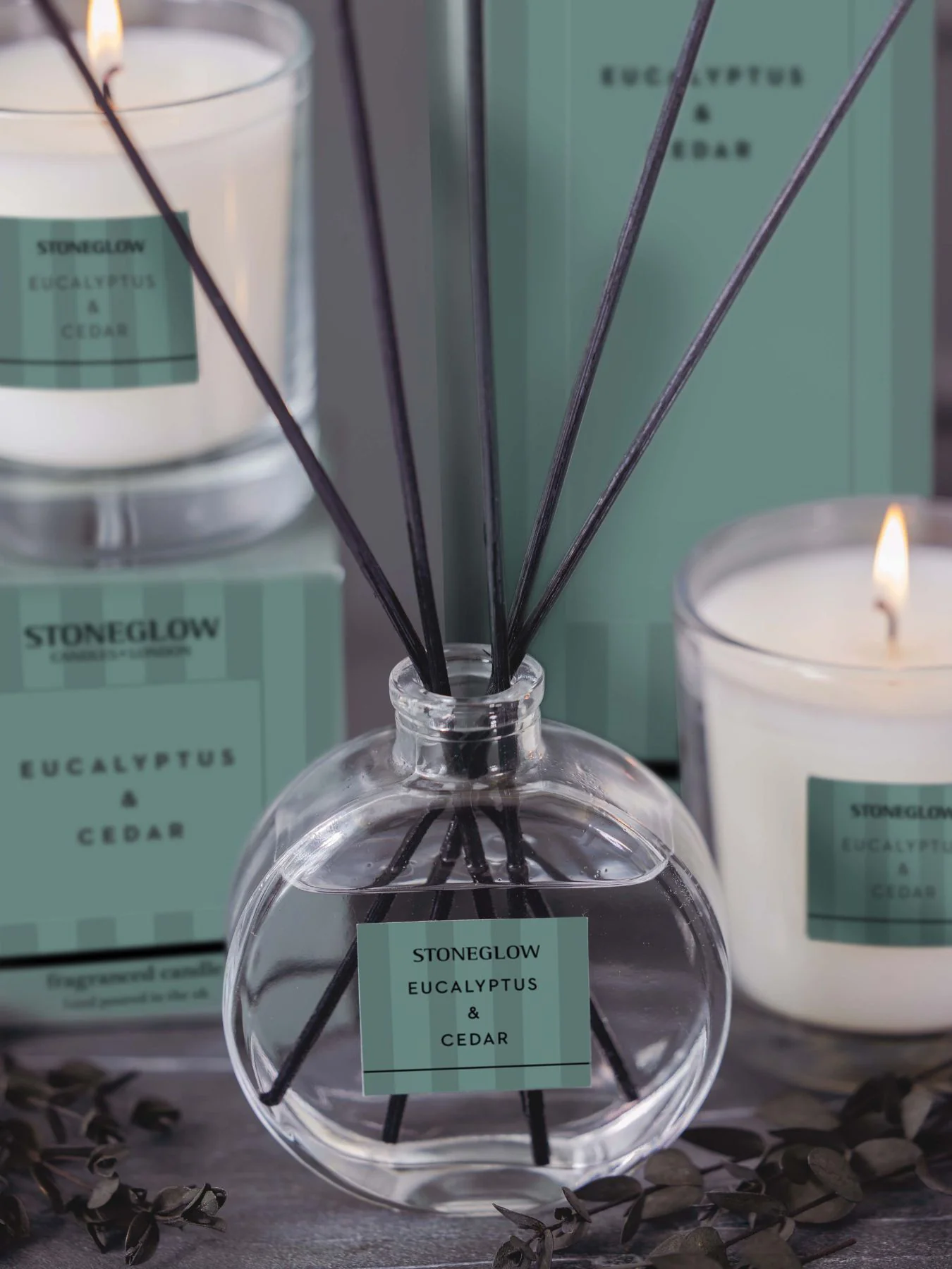 Modern Classics Eucalyptus & Cedar Reed Diffuser - Image 2