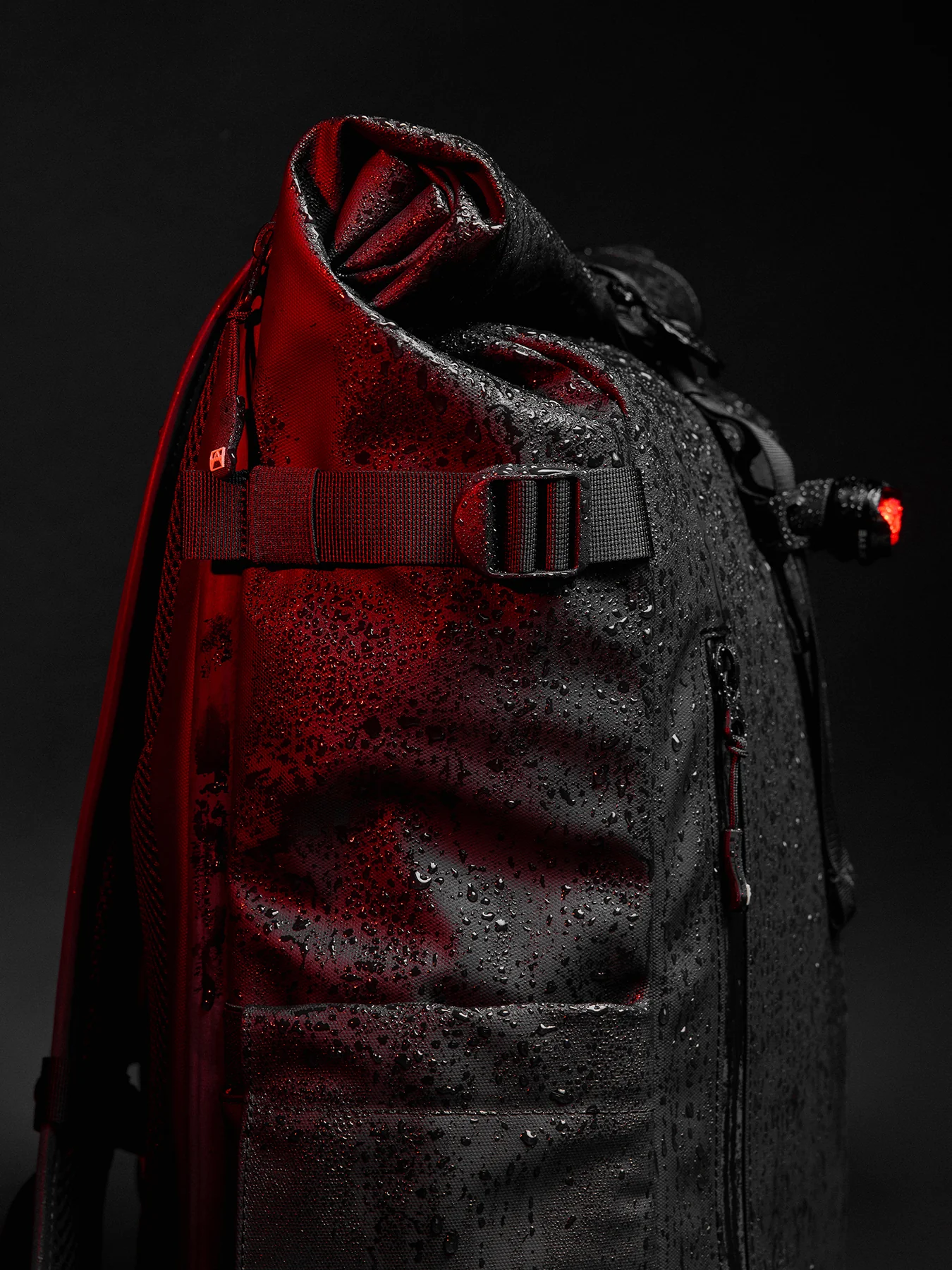 The Roll Top Backpack 20L Black - Image 2