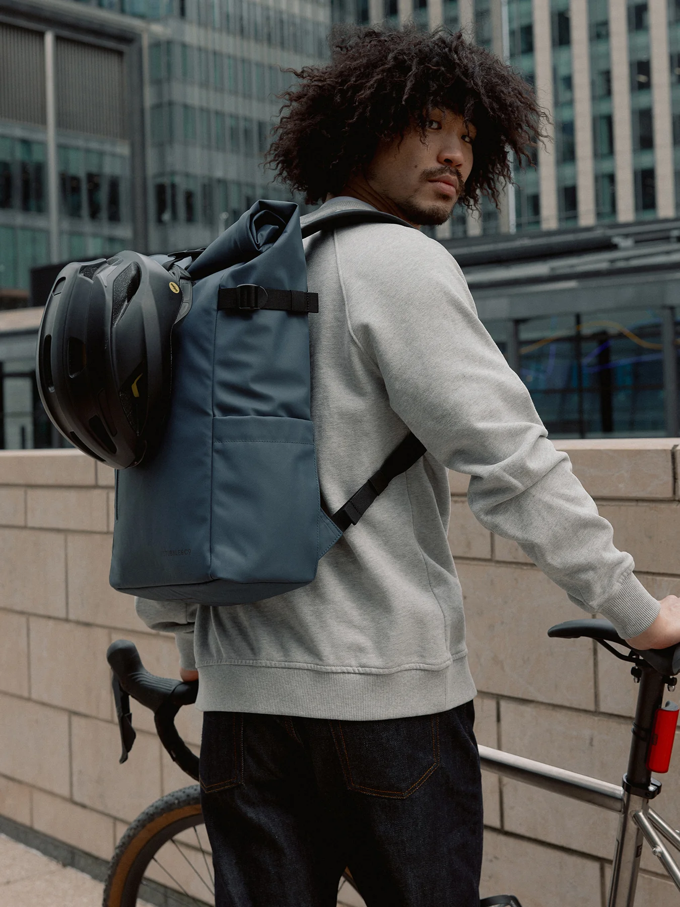 The Roll Top Backpack 20L Blue - Image 2
