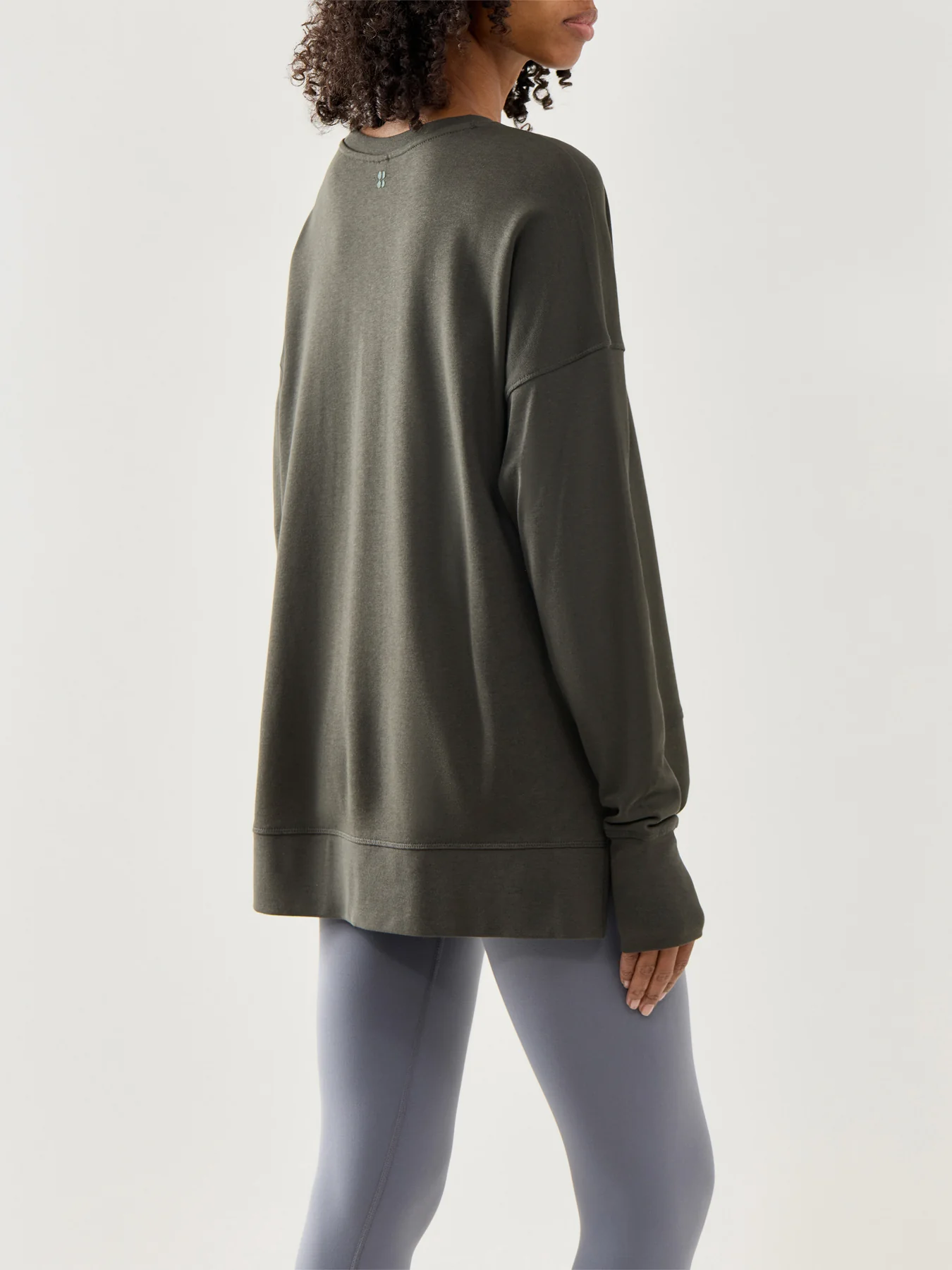 After Class Longline Sweatshirt Nori Green - Image 5