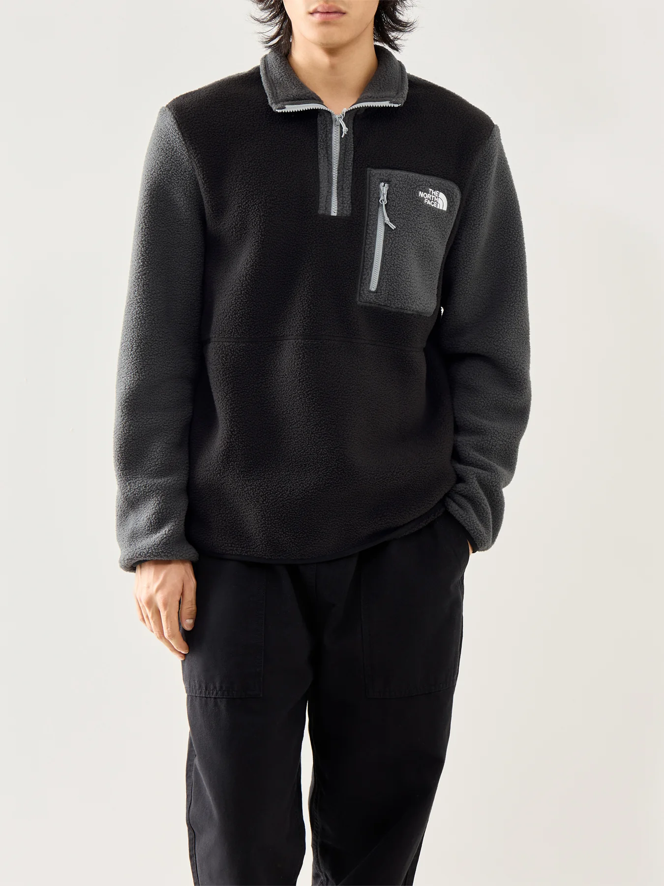 Yumiori Quarter Zip Black - Image 4