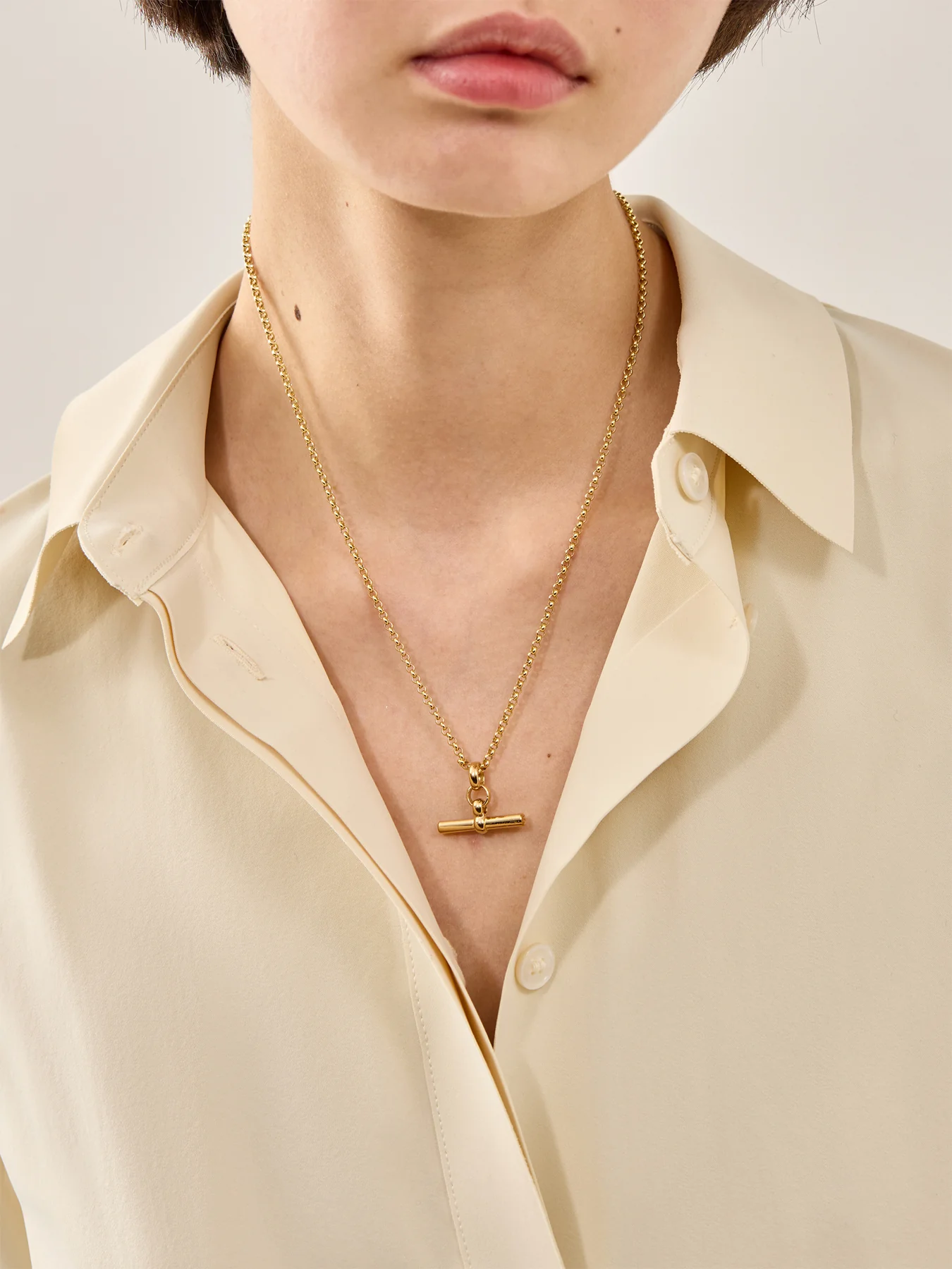 Small T-Bar Belcher Necklace Gold - Image 2