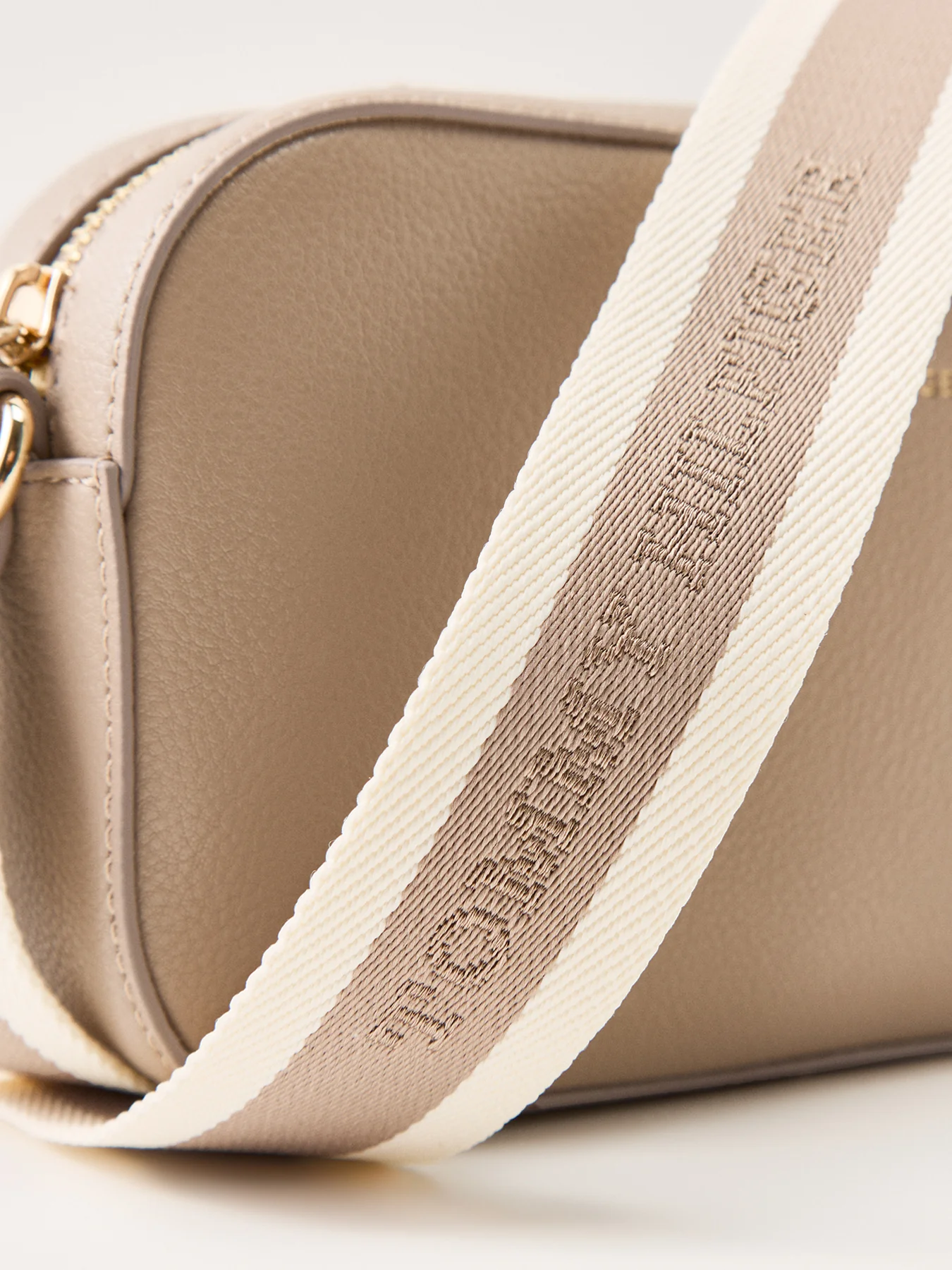 Logotape Camera Bag Tan - Image 5