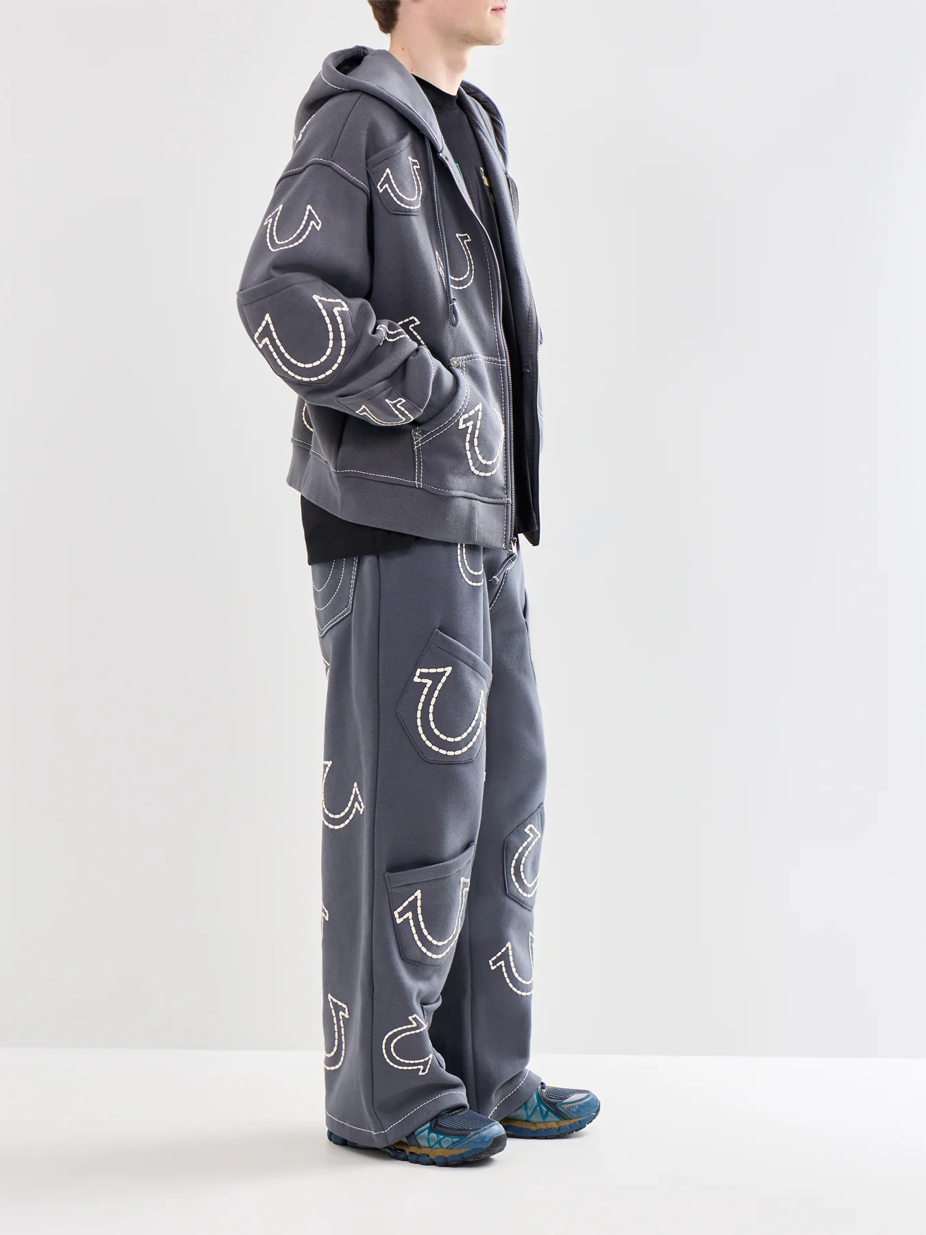 Baggy Sweatpants Grey - Image 2