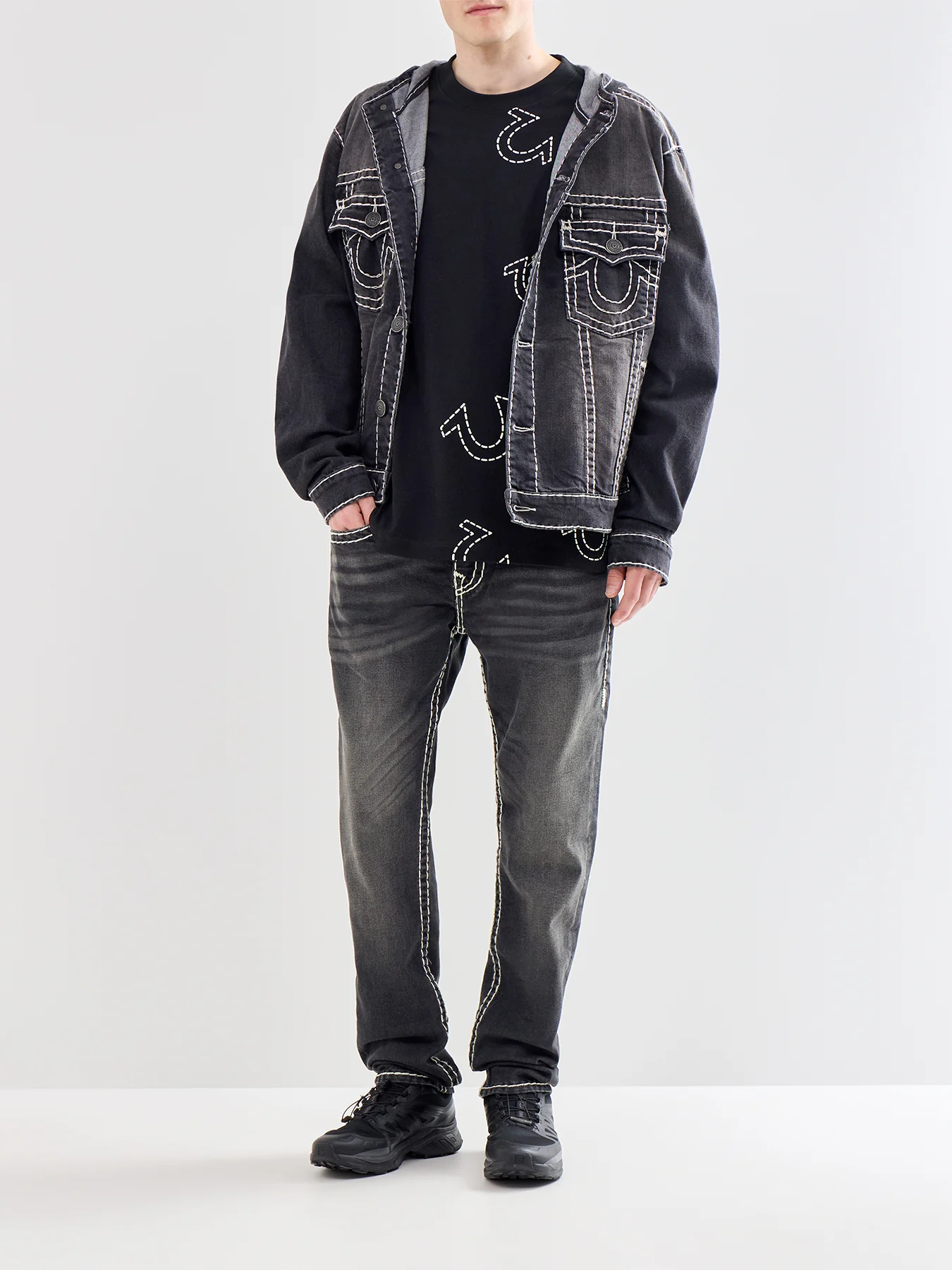 Oversized Graphic T-Shirt Black - Image 2