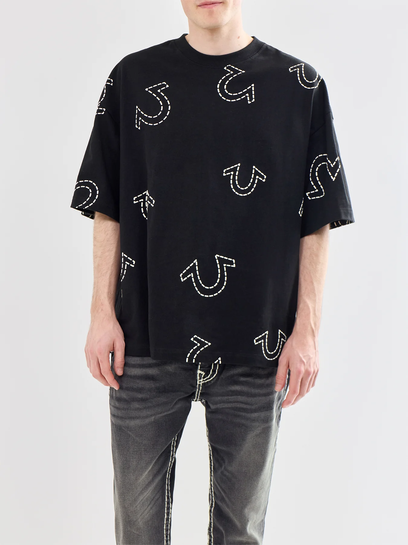 Oversized Graphic T-Shirt Black - Image 4