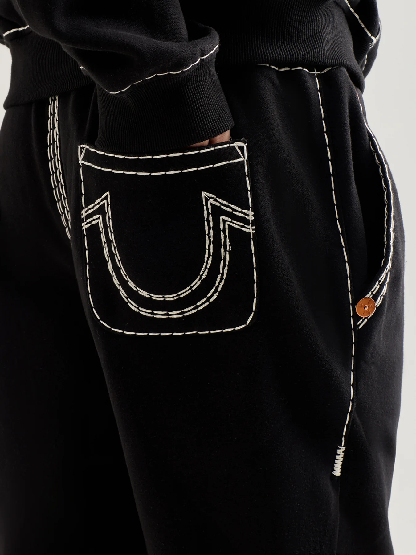 Super Qt Jogger Black - Image 3