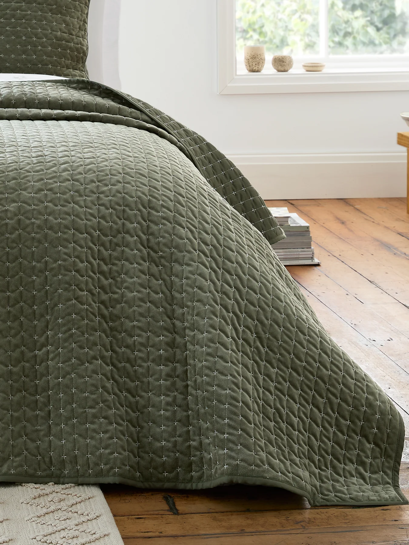 Attica Velvet Bedspread 240x260cm Green - Image 2