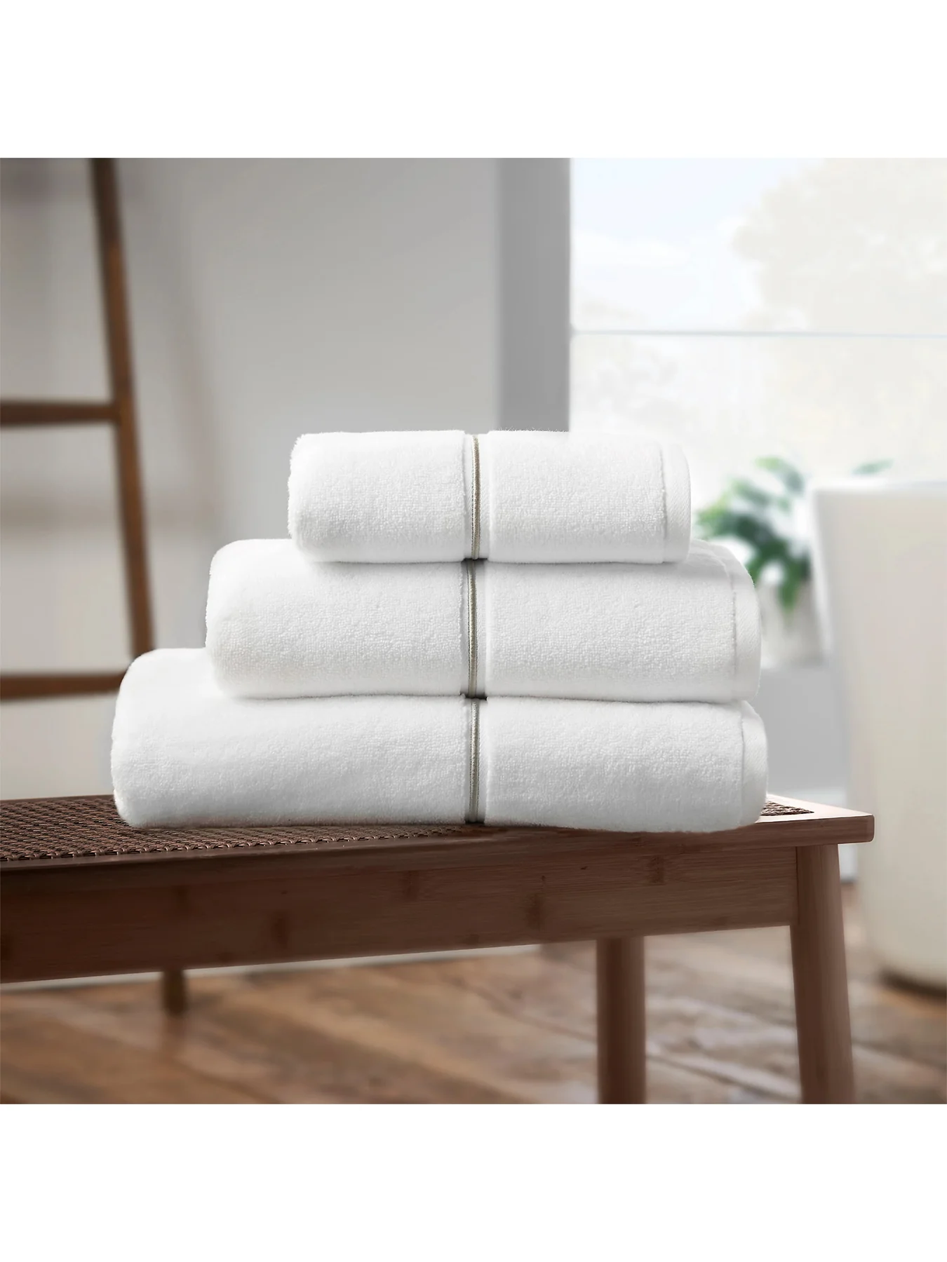 Bianca Zero Twist Satin Stitch Bath Sheet White - Image 2