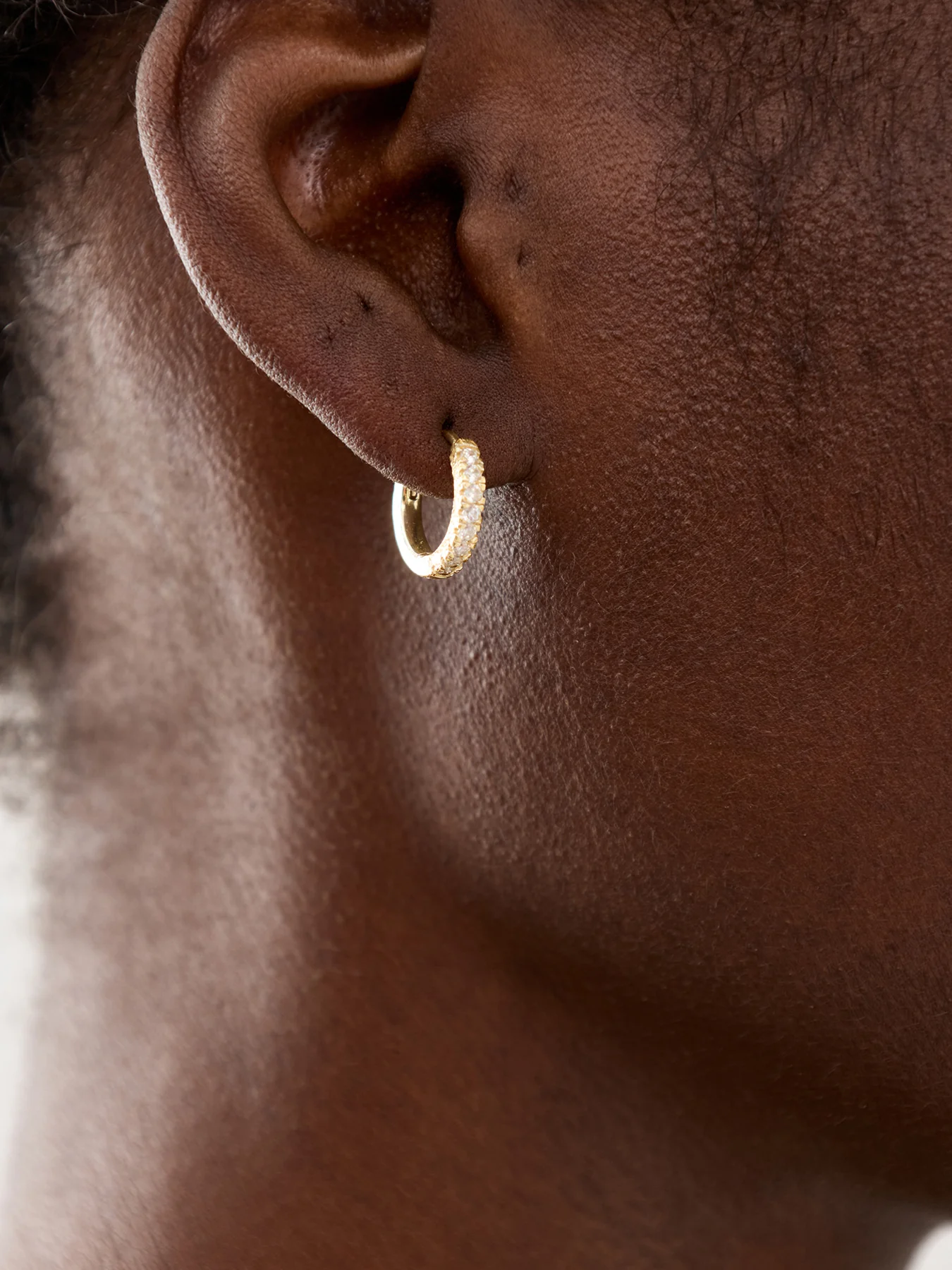 Glimmer Earrings Gold - Image 2
