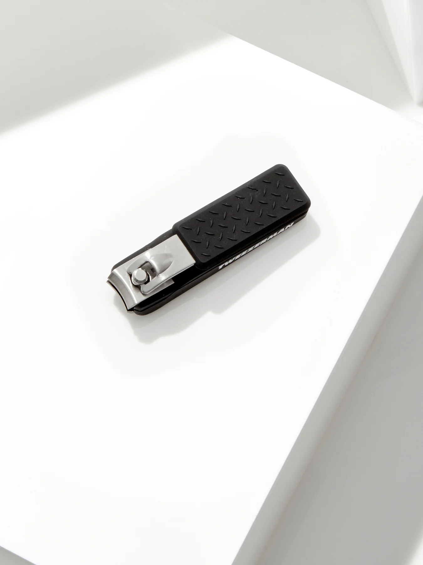 Precision Grip Fingernail Clipper - Image 2