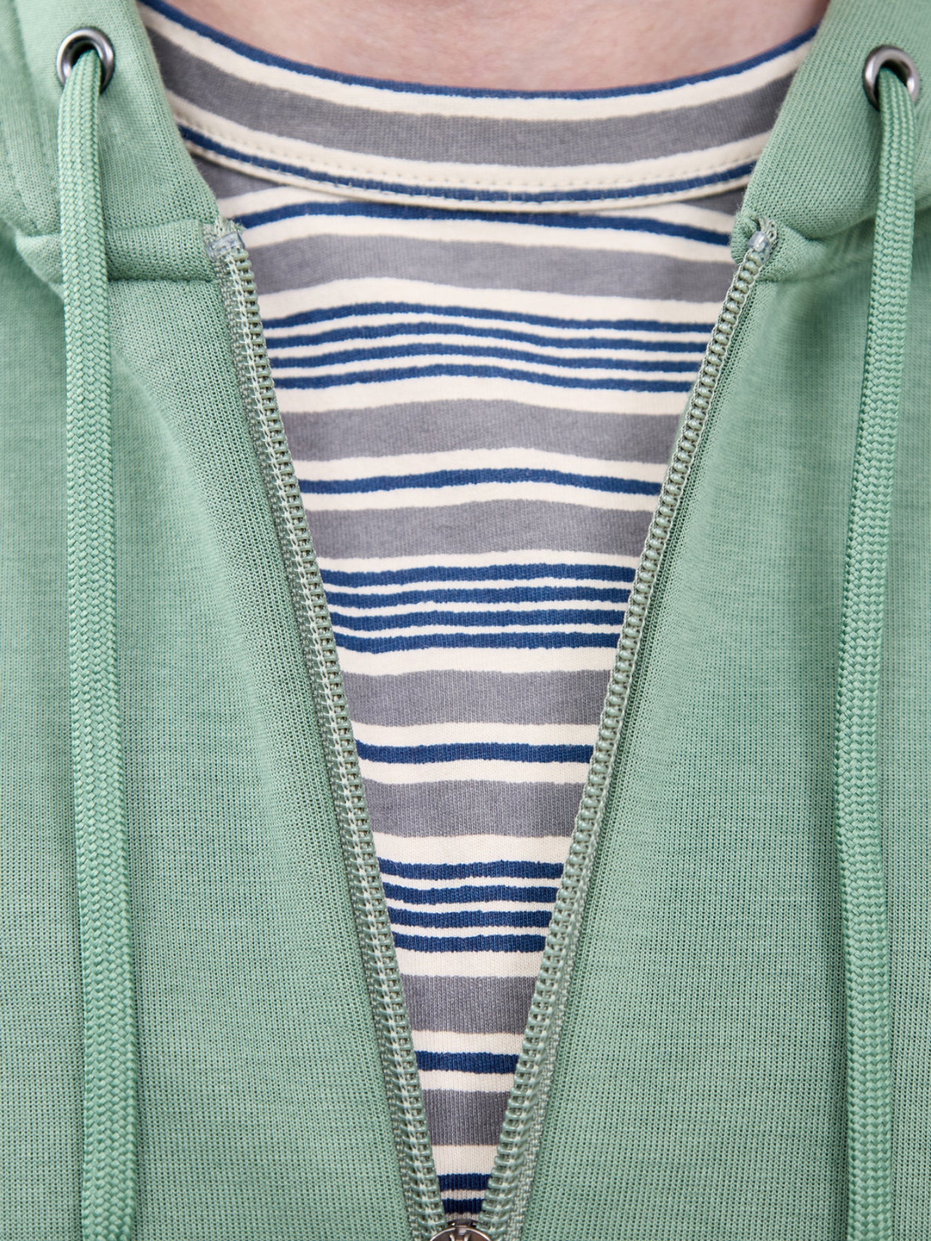 Core Stripe T-Shirt Grey - Image 3