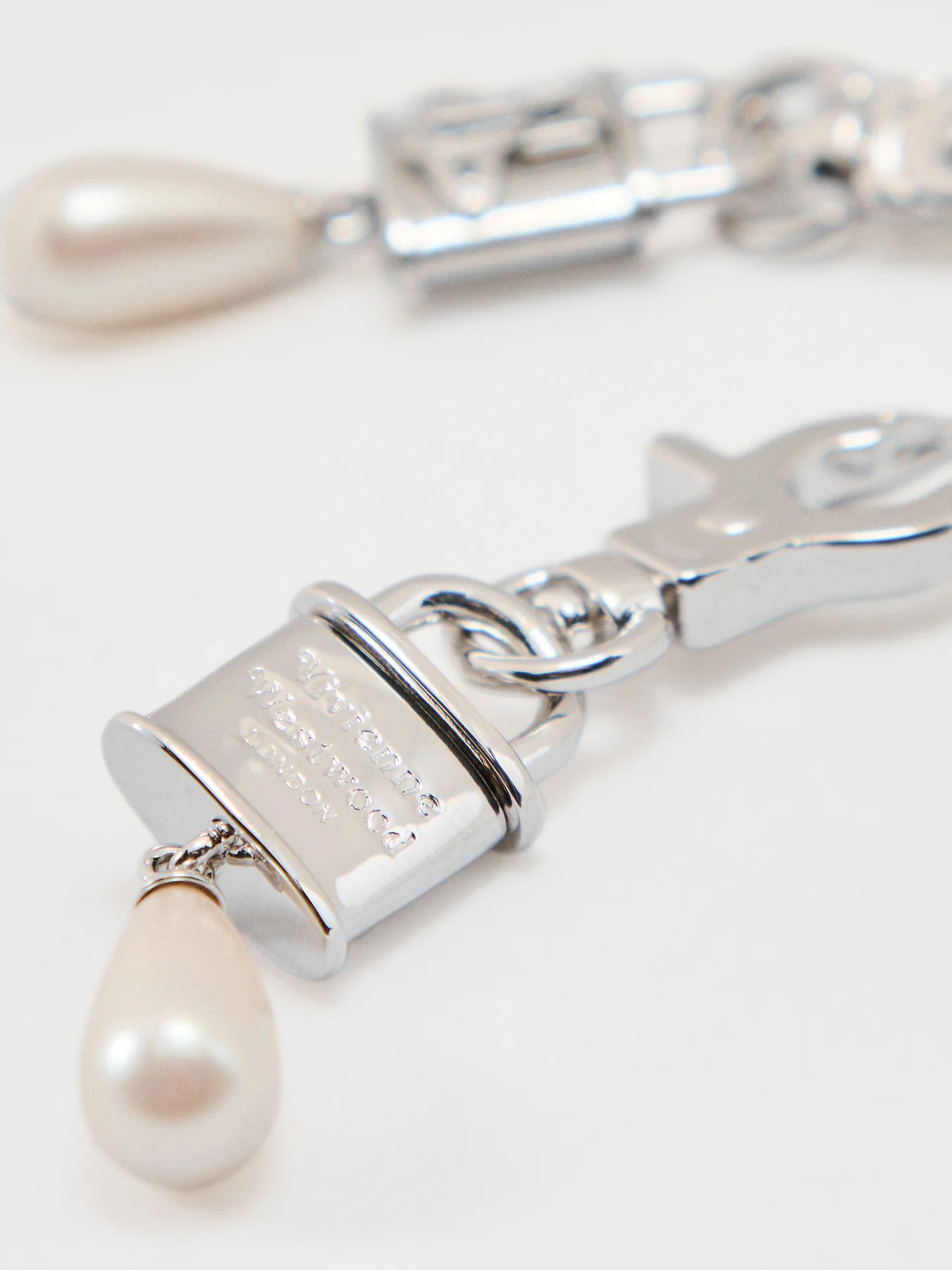 Small Earrings Silver - Image 3