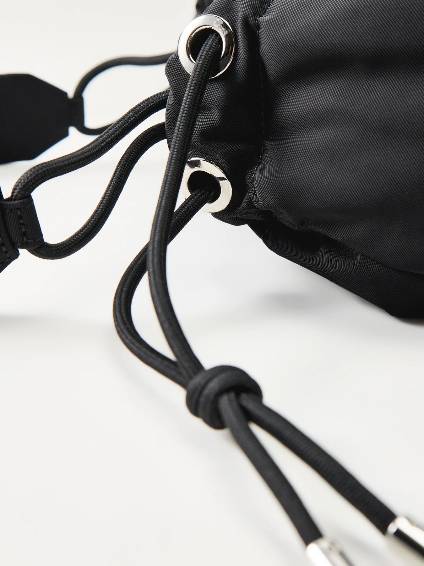 Hilary Bucket Bag Black - Image 4