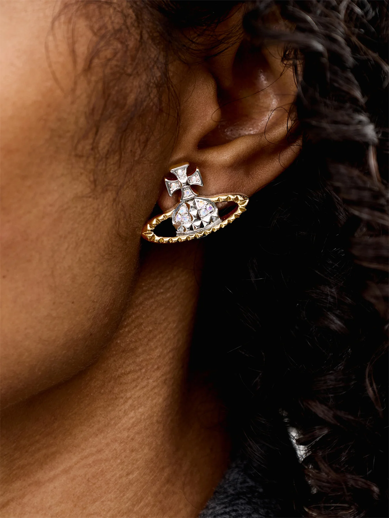 Mayfair Bas Relief Earrings Gold - Image 2