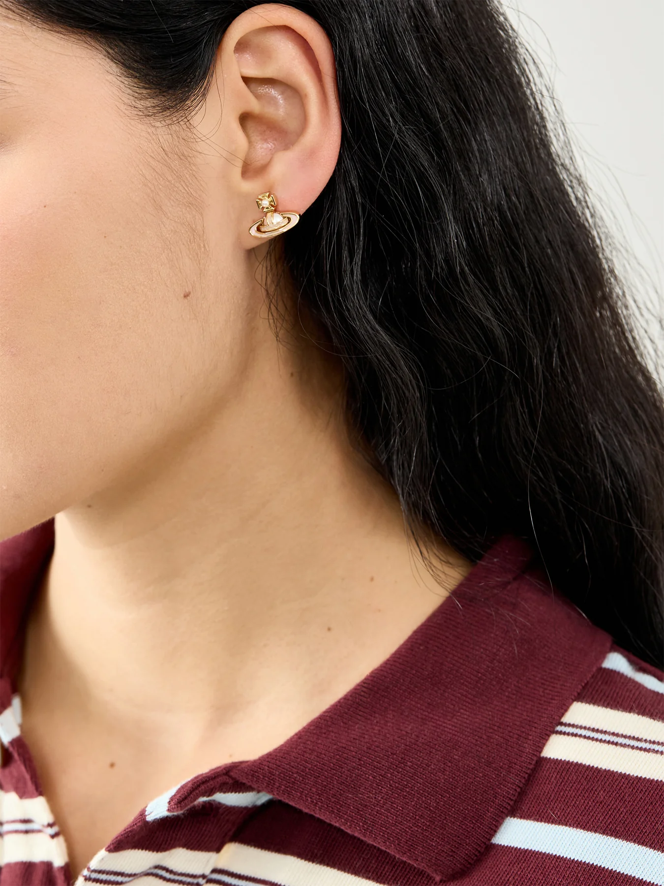 Orb Pearl Earrings Gold - Image 2