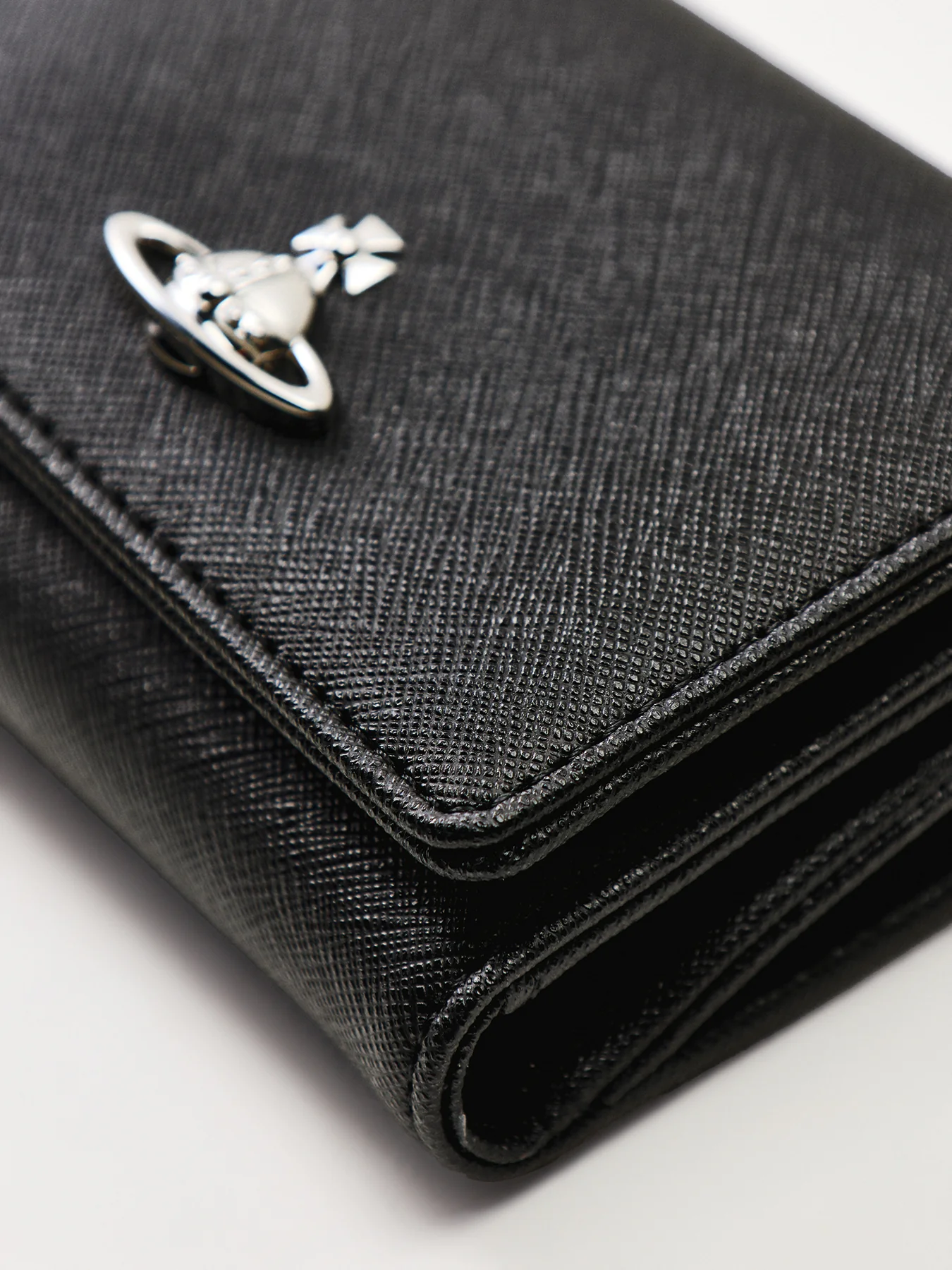 Small Frame Wallet Black - Image 3