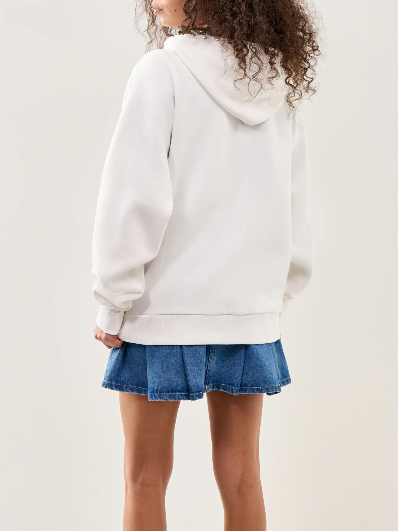 Studded Logo Long-Sleeve Hoodie White - Image 5