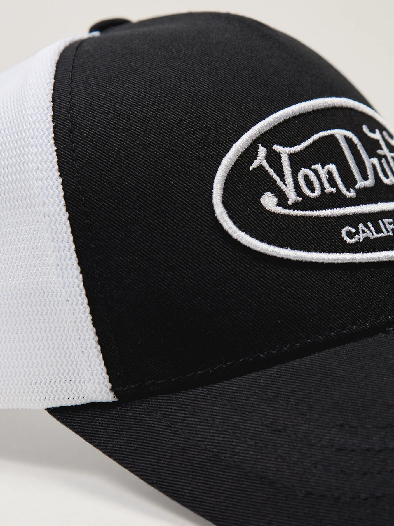 V Dutch Cap Lof B26 Black - Image 3