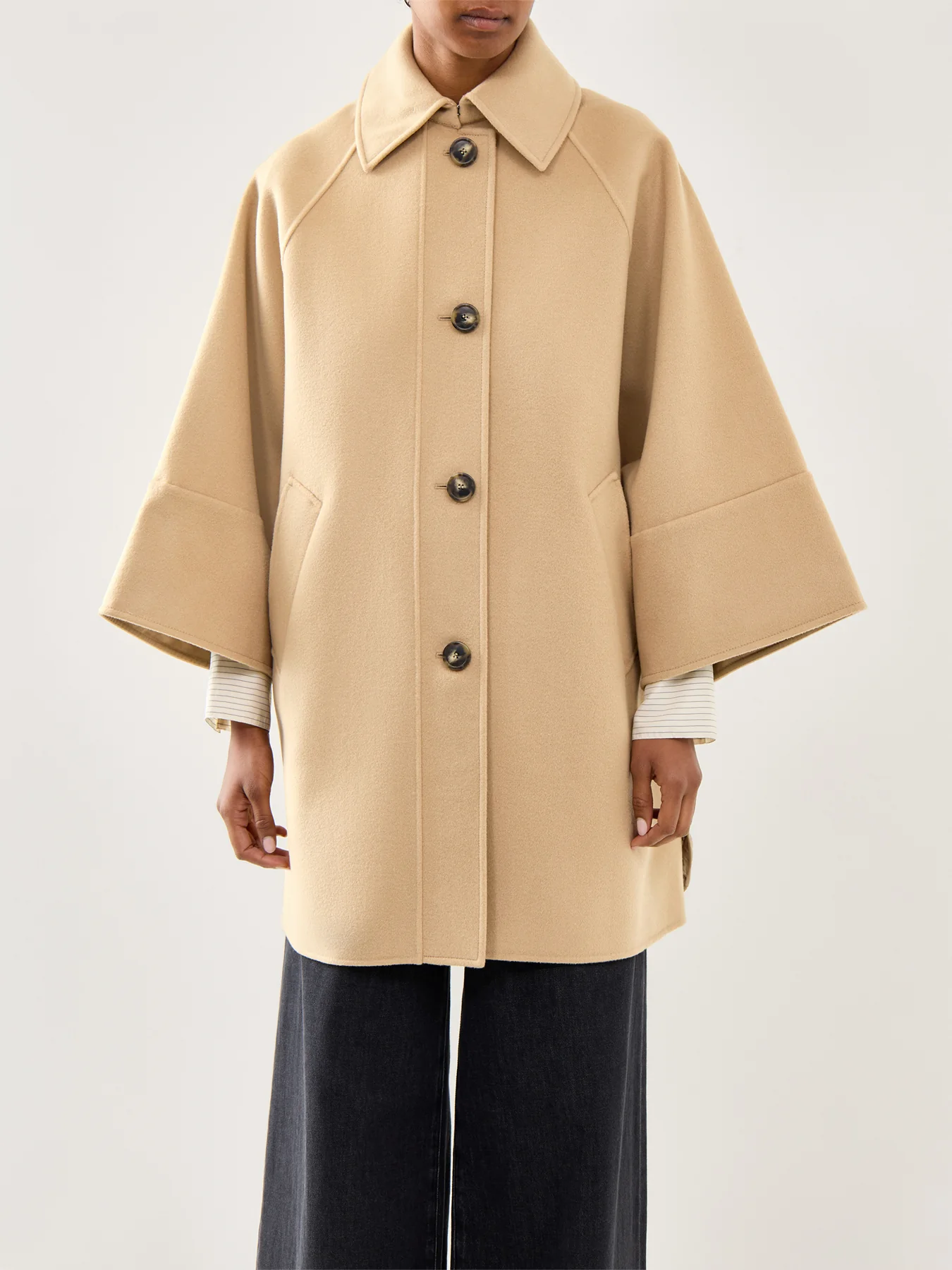 Rufo Coat Wide Sleeves Padded Camel - Image 4