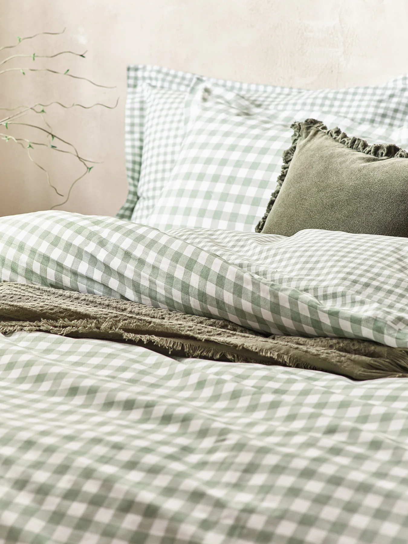 Barton Check Duvet Set Superking - Image 3